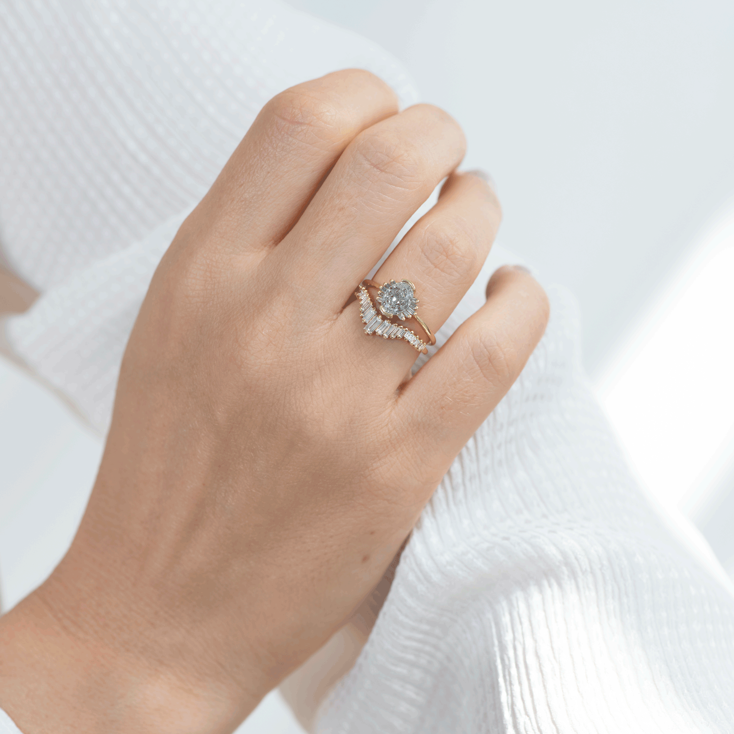 Exquisite Oval Cut Salt and Pepper Diamond Engagement Ring with Baguette Accents - Perfect for Proposals, Anniversaries & Romantic Occasions
