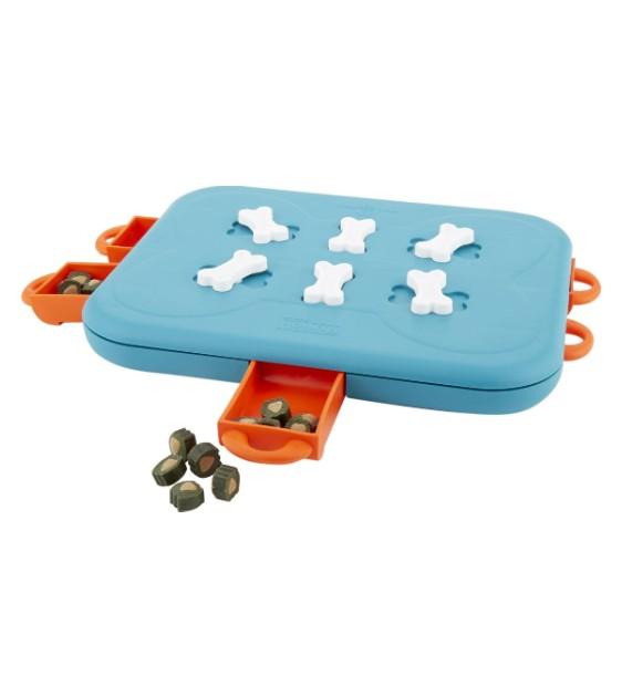 Outward Hound Nina Ottosson Dog Casino Plastic Interactive Dog Puzzle Toy - Mental Stimulation & Treat Dispenser for Small to Large Dogs - Perfect for Indoor Play, Training & Boredom Relief