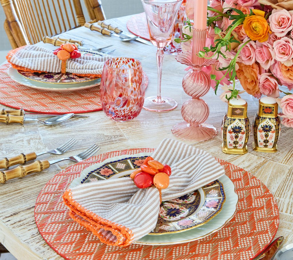 Elegant Basketweave Placemats Set of 6 - Natural Woven Table Mats for Dining, Kitchen Decor, and Holiday Entertaining - Perfect for Thanksgiving, Christmas, and Dinner Parties