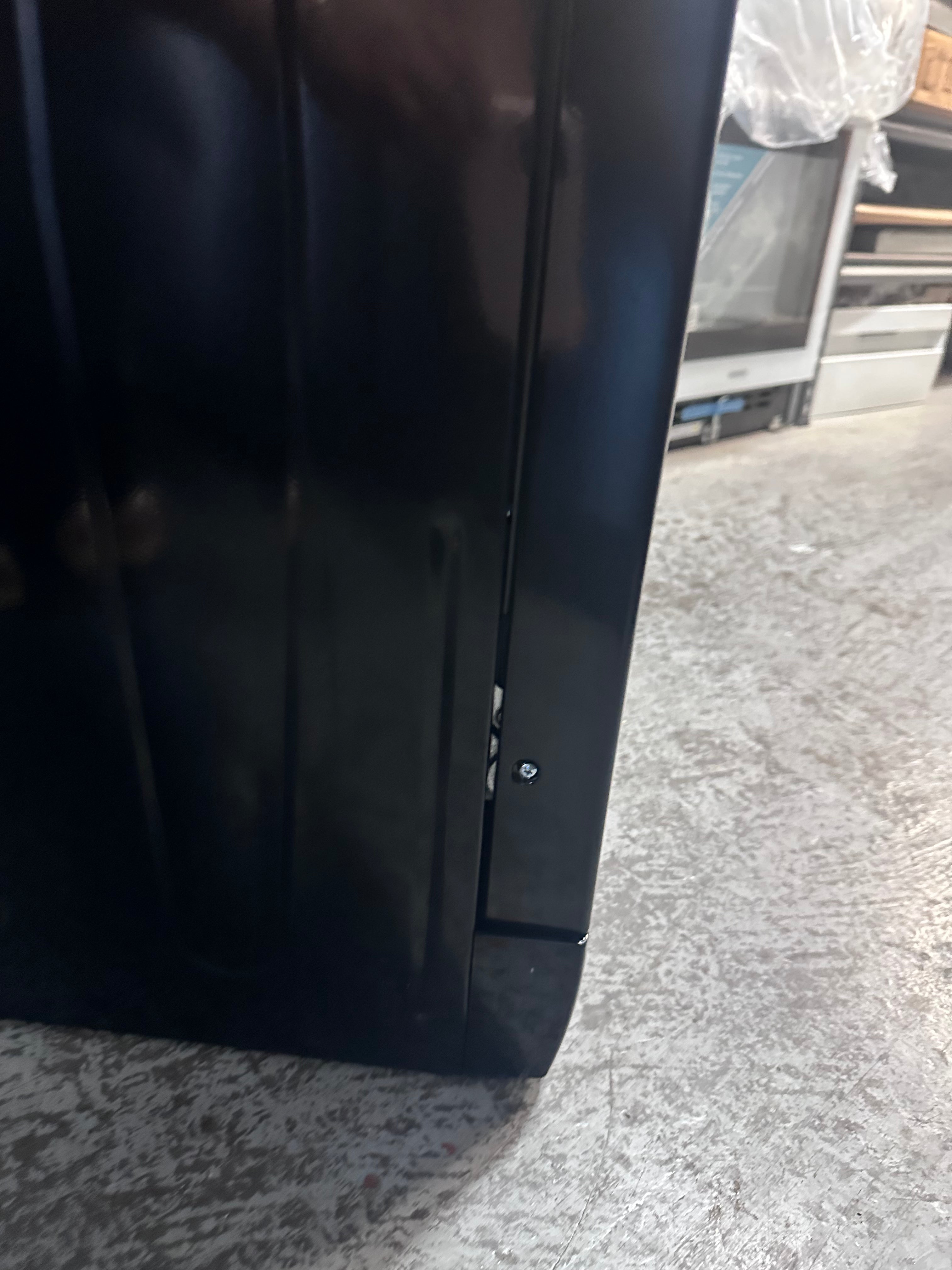 Beko BDFB1630B 16 Place Setting Freestanding Dishwasher in Glossy Black - Factory Second | Energy Efficient Dishwasher for Large Families & Entertaining | Perfect for Kitchens, Restaurants & Catering Businesses