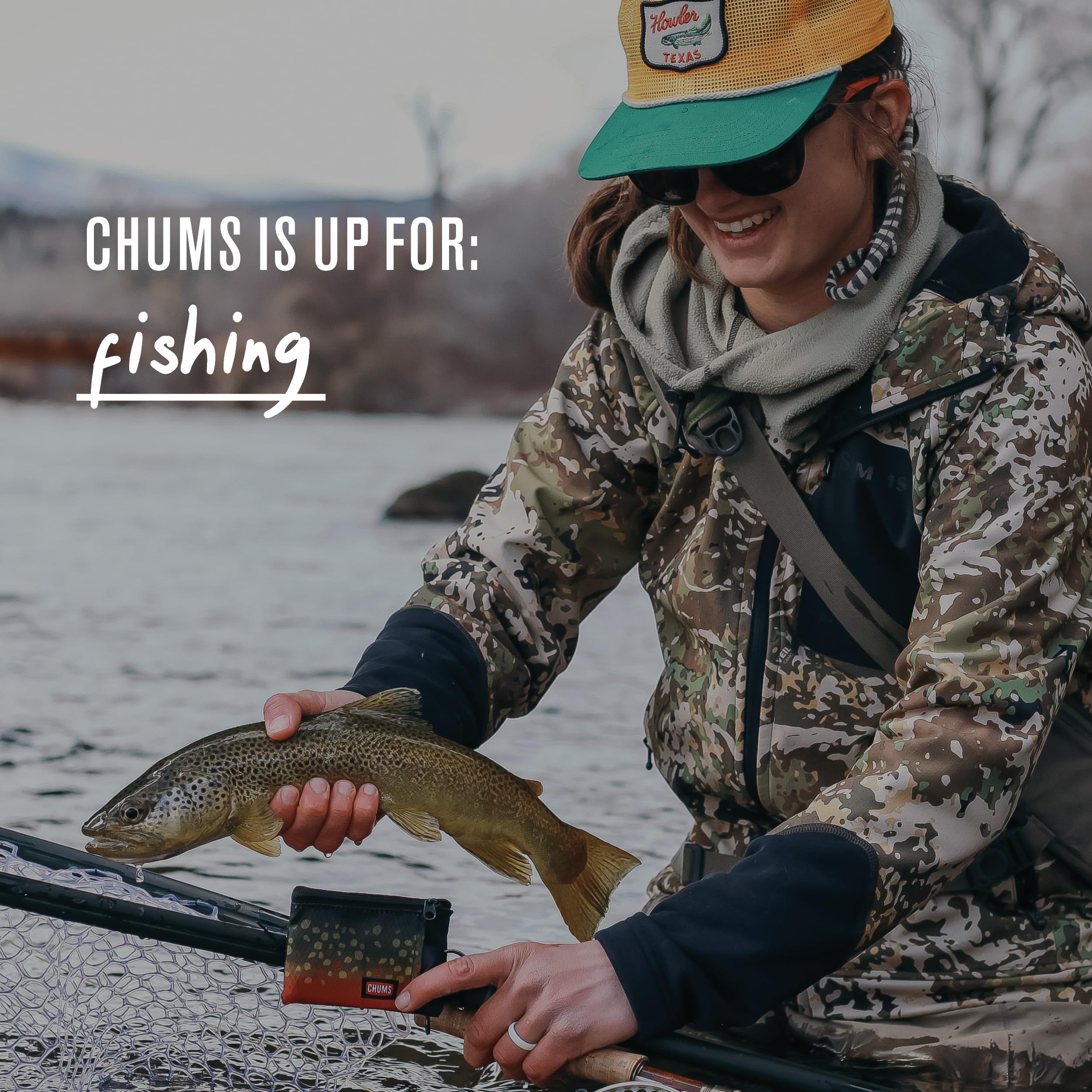Chums Surfshorts Wallet - Lightweight Slim RFID Blocking Wallet with Clear ID Window & Key Ring - Water Resistant Zippered Travel Wallet for Men - Perfect for Surfing, Beach Trips & Outdoor Adventures