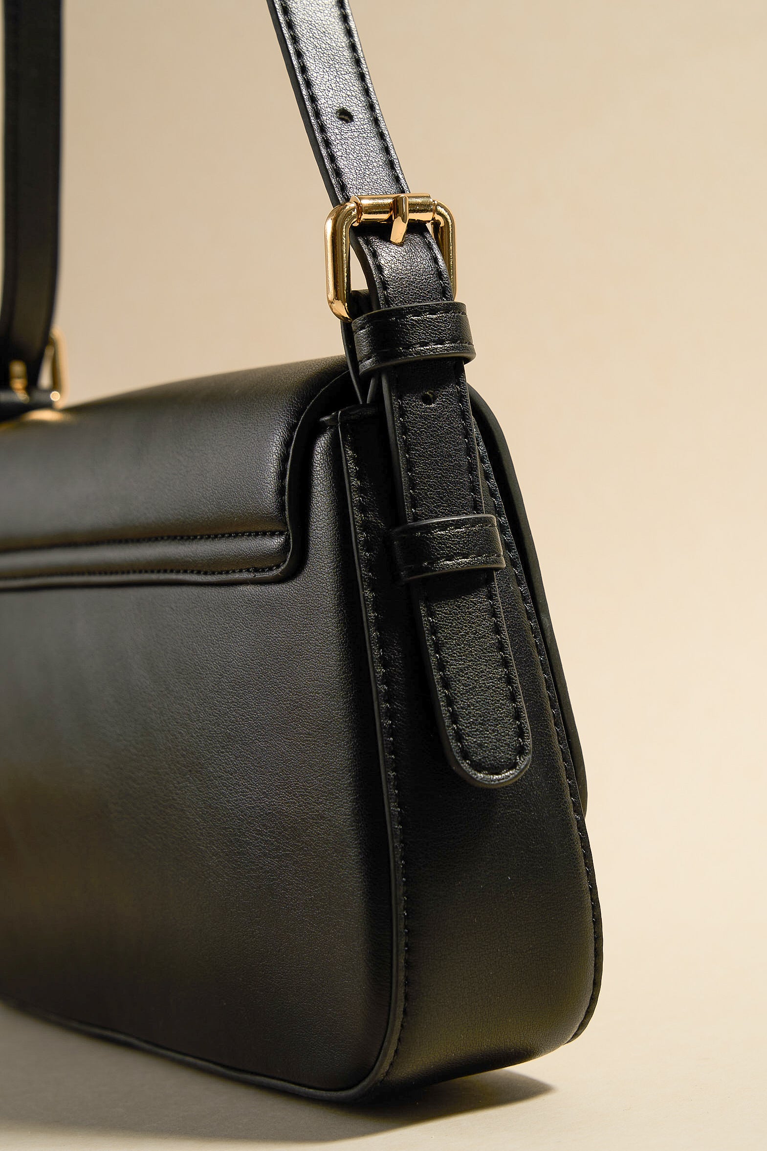 Stylish Black Shoulder Bag for Women - Perfect for Date Night, Evening Out, and Special Occasions