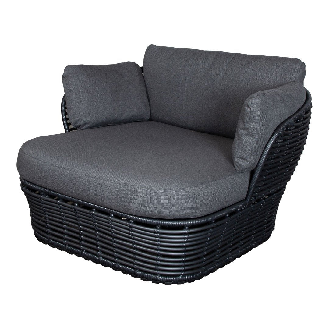 Outdoor Wicker Basket Lounge Chair - Patio, Garden, Poolside Relaxation - Comfortable Rattan Hanging Egg Chair for Backyard, Porch, and Balcony
