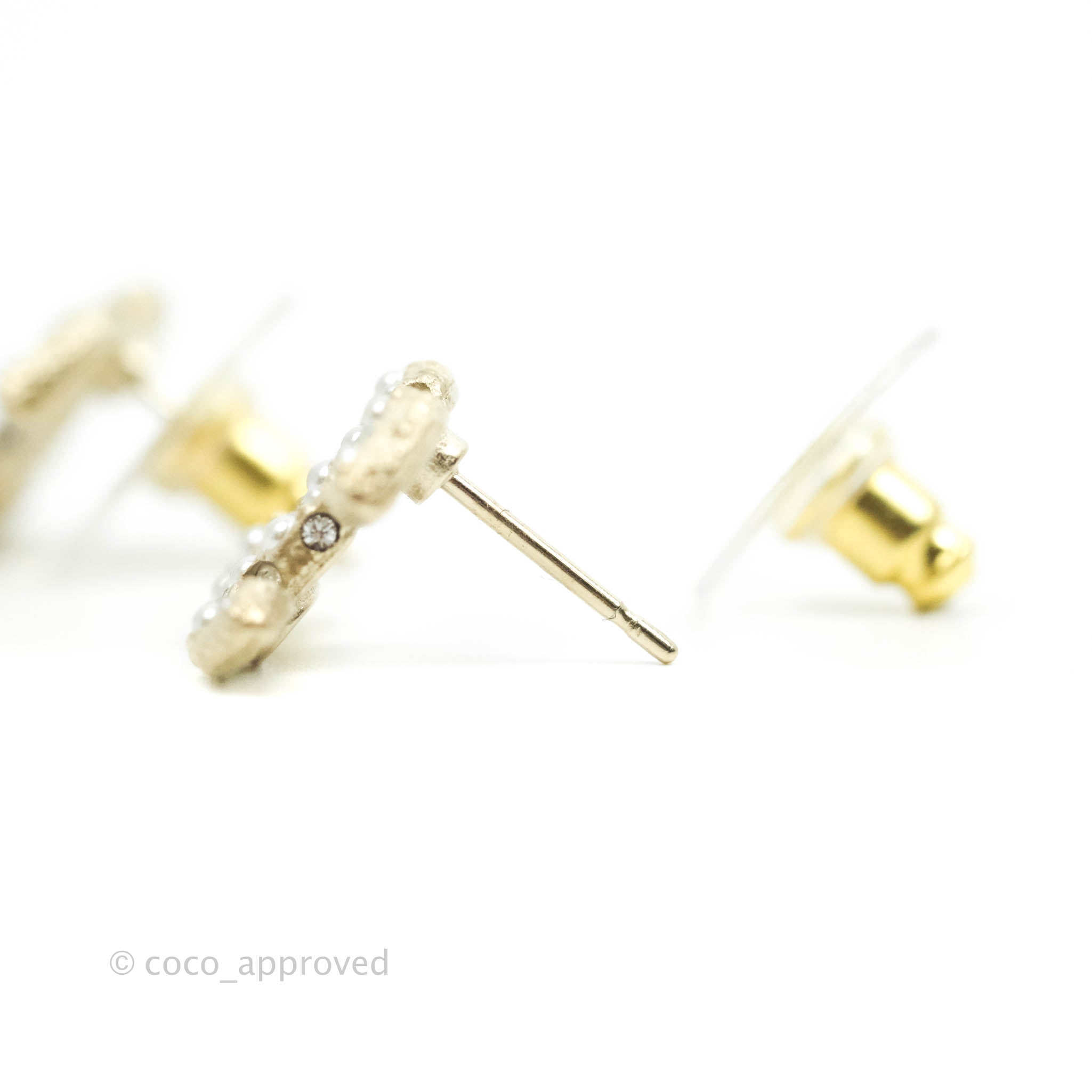 Chanel CC Pearl Earrings in Gold Tone - 21V Elegant Fashion Jewelry for Women | Perfect for Parties, Weddings & Special Occasions