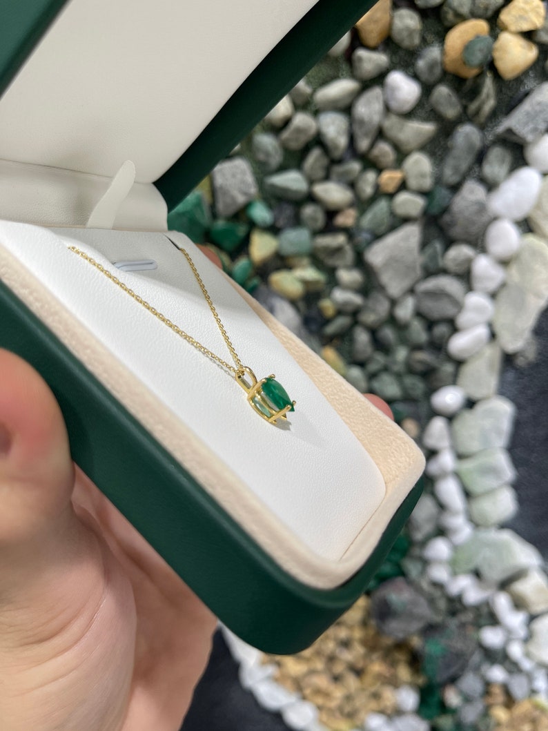 1.54 Carat 18K Gold Natural Emerald Inverted Pear Cut Solitaire Pendant - May Birthstone Jewelry for Women, Gift for Mother's Day, Birthday & Anniversary - Elegant Necklace for Special Occasions & Everyday Wear