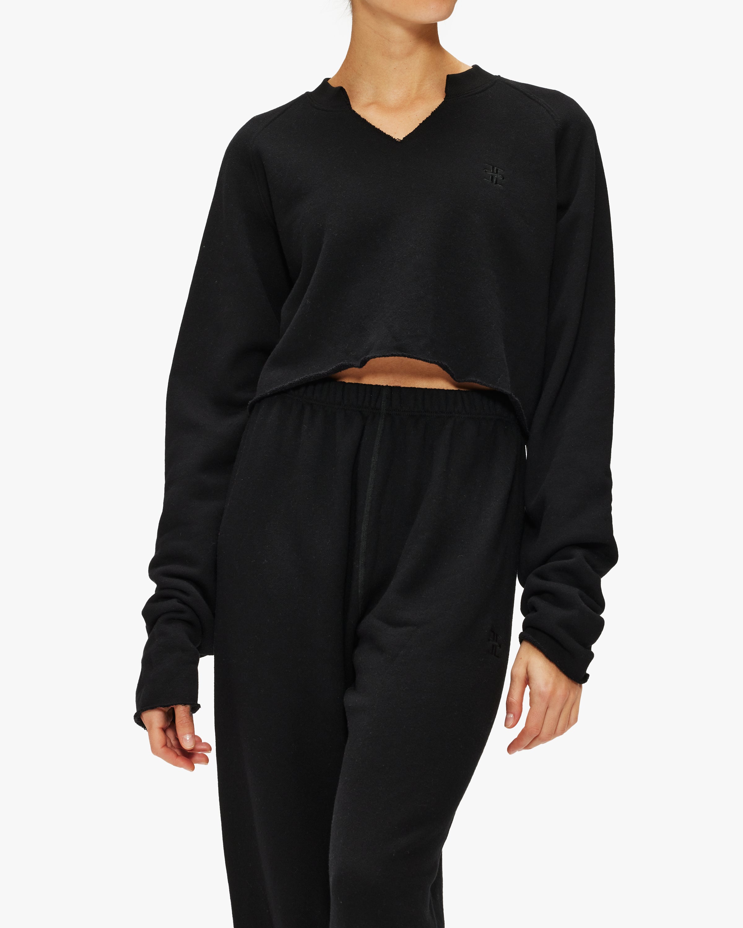 Eterne Long Sleeve Raglan Sweatshirt for Women - Comfortable Pullover Crewneck Casual Top - Perfect for Fall, Winter & Layering Outfits