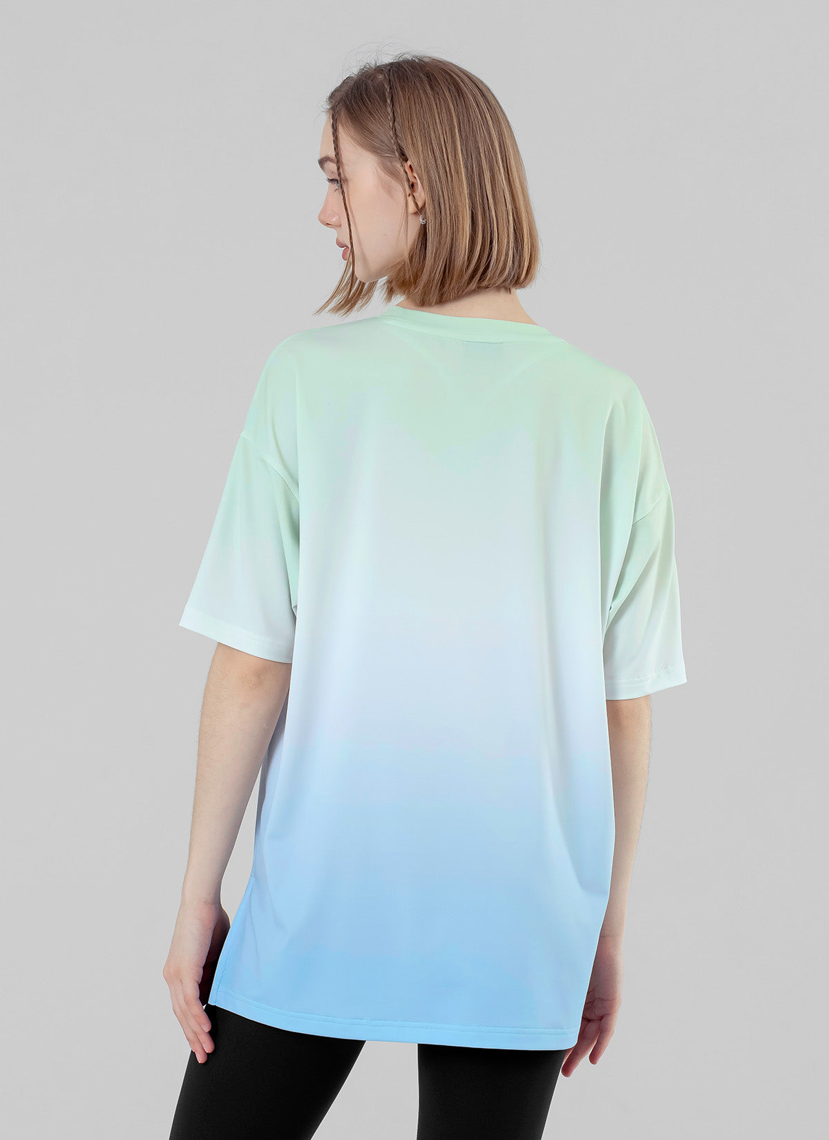 Stylish Ice Feather Gradation Oversized Short Sleeve T-Shirt for Women | Trendy Loose Fit Casual Top | Perfect for Summer Outings, Beach Vacations & Streetwear Fashion