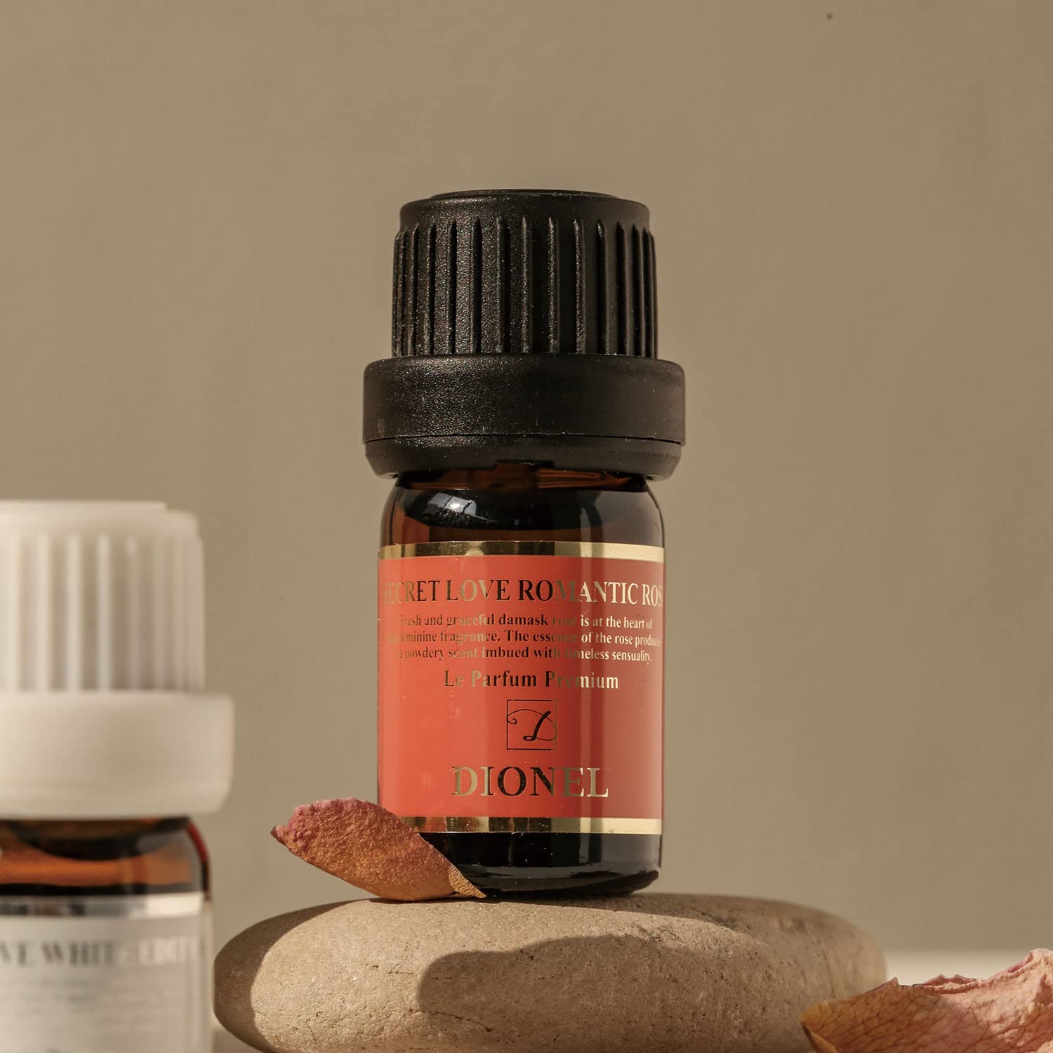 Romantic Rose Perfume Oil for Women - Dionel Secret Love Long-Lasting Feminine Fragrance with Rich Rose Scent (5ml/0.17fl.oz) - Perfect for Underwear, Lingerie & Everyday Elegance