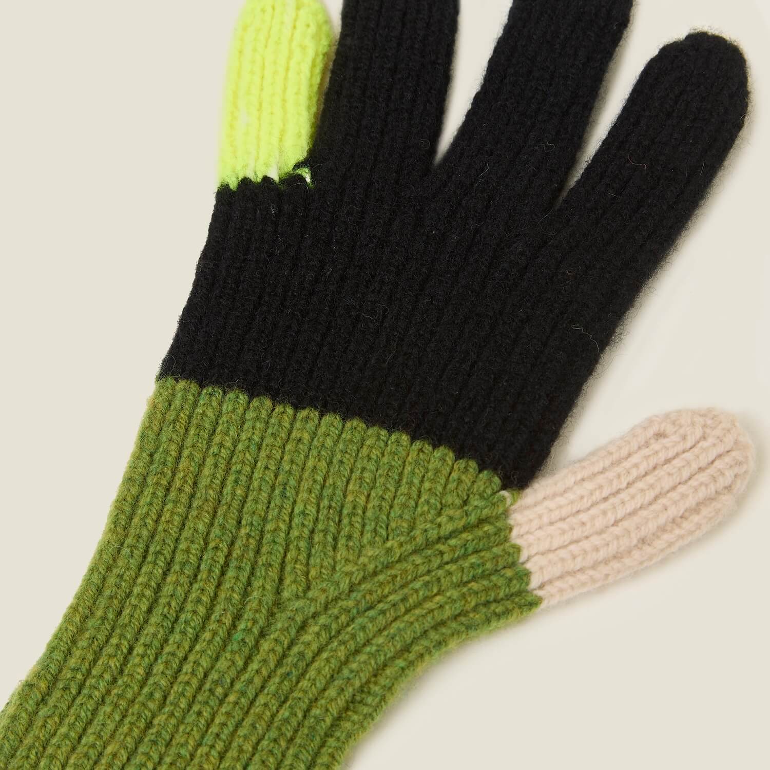 Trendy Colour Block Gloves in Neon Yellow - Fashionable Winter Accessories for Outdoor Activities & Street Style