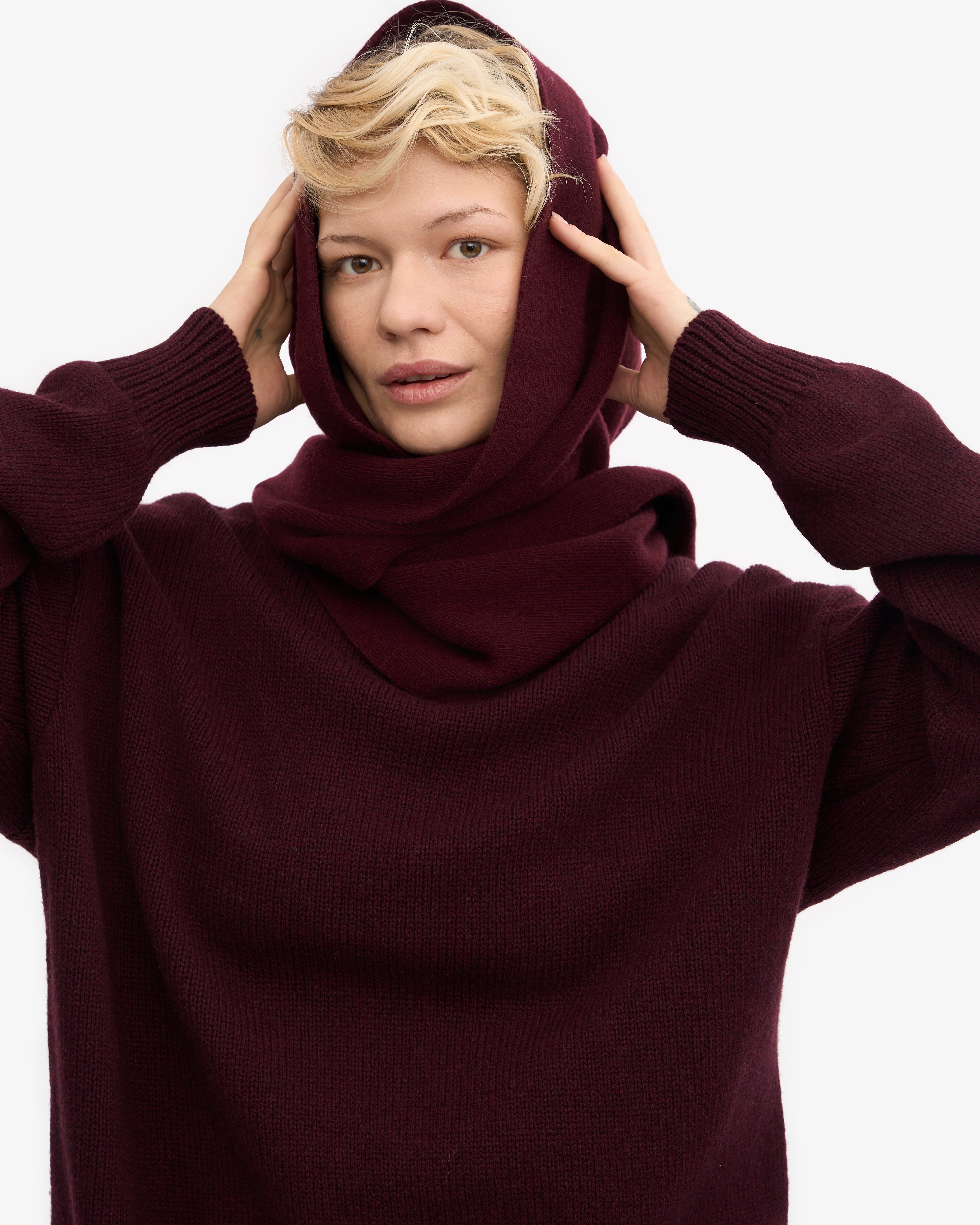 Premium Merino Wool Scarf - Soft & Warm Winter Accessory in Oxblood Red - Perfect for Cold Weather & Outdoor Activities