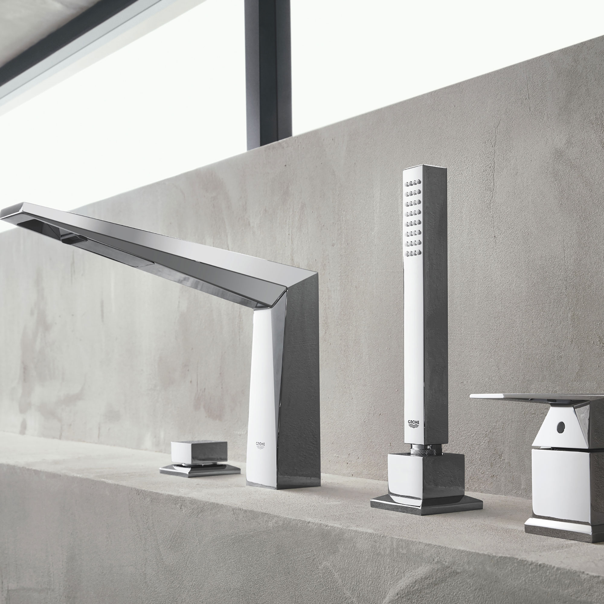 Grohe Allure Brilliant 4-Hole Single Handle Deck Mount Roman Tub Faucet with 1.75 GPM Hand Shower - Luxury Bathroom Fixture for Spa-Like Relaxation