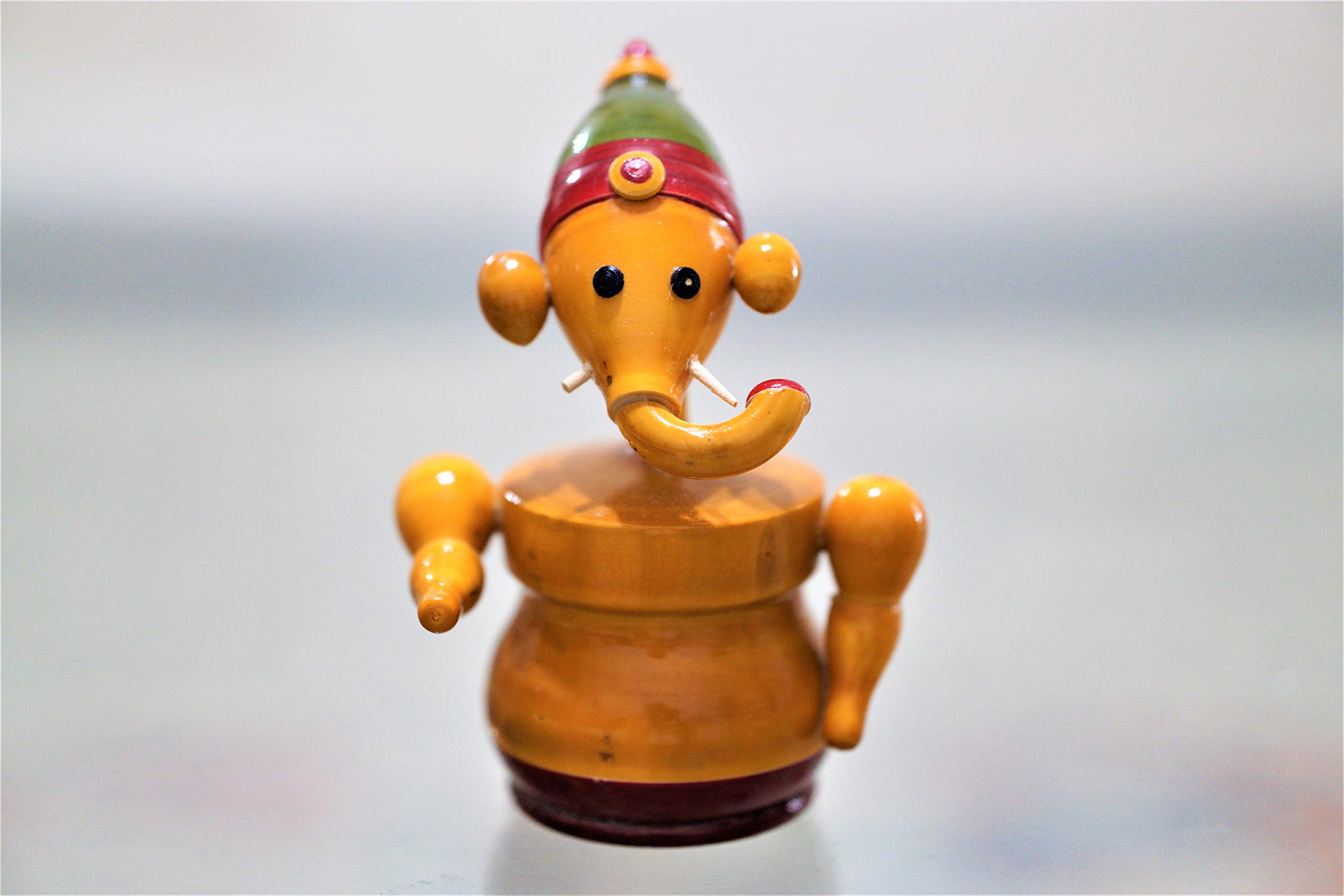 Handmade Wooden Ganapathi Figurine - Traditional Etikoppaka Toys in Turmeric Yellow | Eco-Friendly Hindu God Ganesha Statue for Home Decor, Pooja Room & Gift Giving