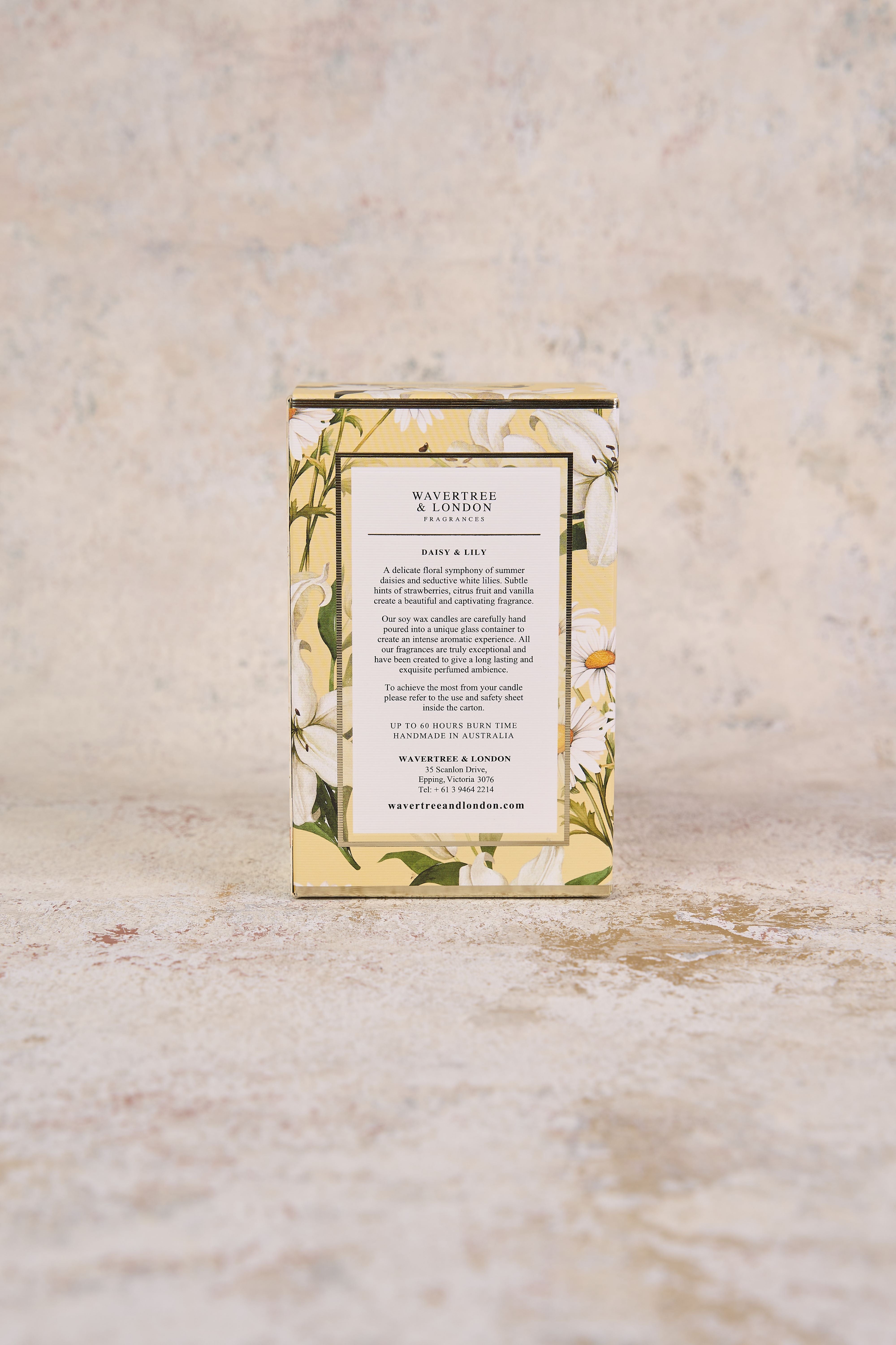 Wavertree Daisy & Lily Scented Candle - Floral Home Decor for Relaxation, Aromatherapy & Romantic Ambiance