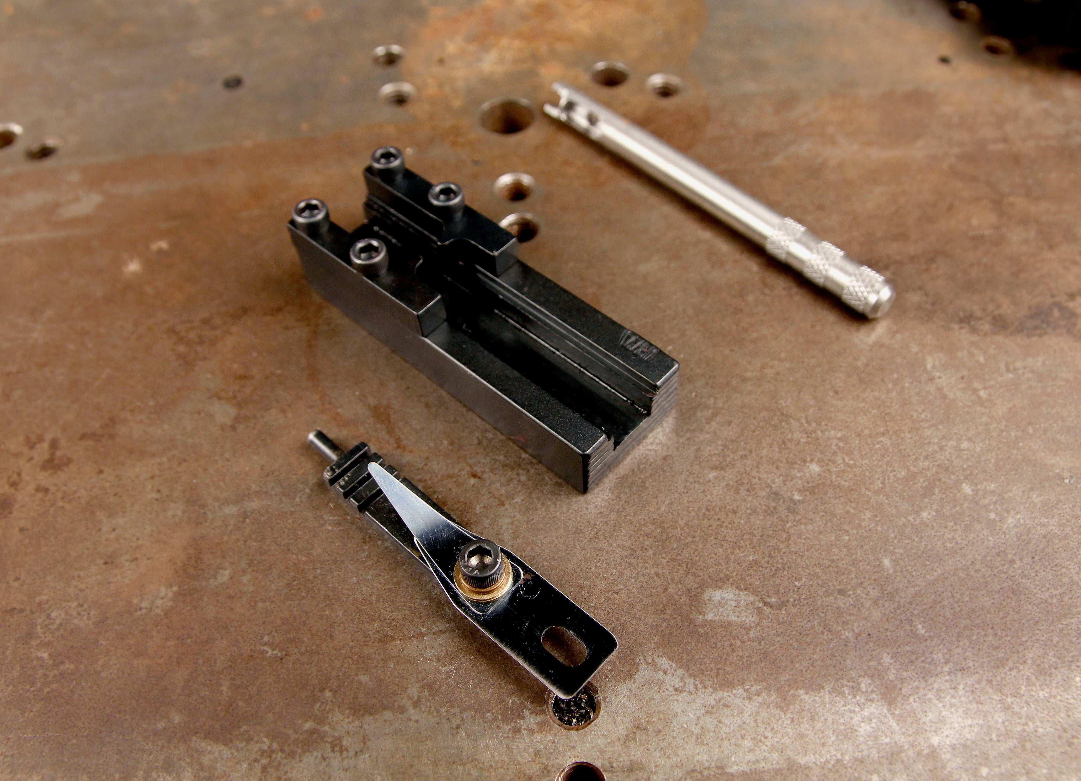 A1 Slideback Liner Machine Kit - Professional Carpet Installation Tool for DIY Home Improvement & Commercial Flooring Projects