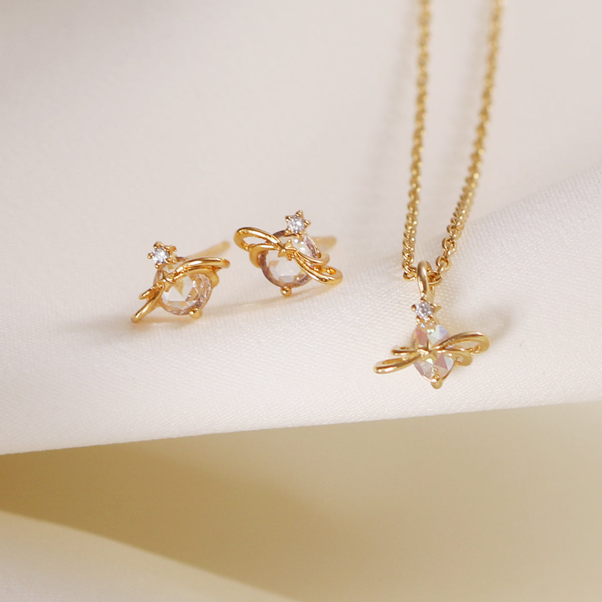 Gold Princess Saturn Jewelry Set - Elegant Necklace & Earrings for Women - Perfect for Parties, Weddings & Special Occasions