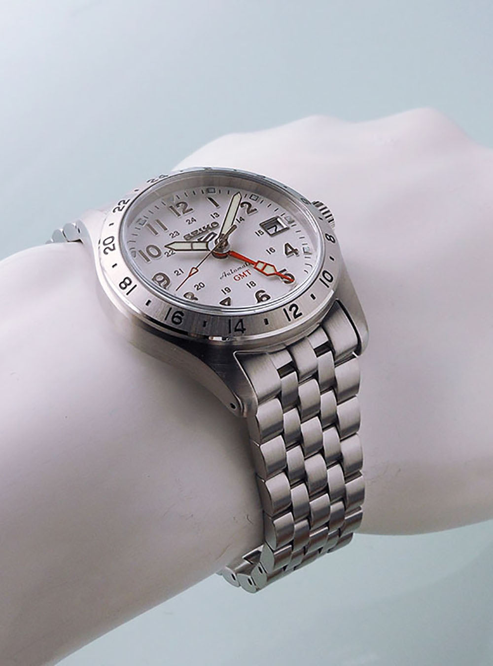 SEIKO 5 Sports GMT Automatic Watch - Japanese Made JDM Field & Travel Timepiece for Men - Perfect for Outdoor Adventures, Business Travel & Everyday Wear