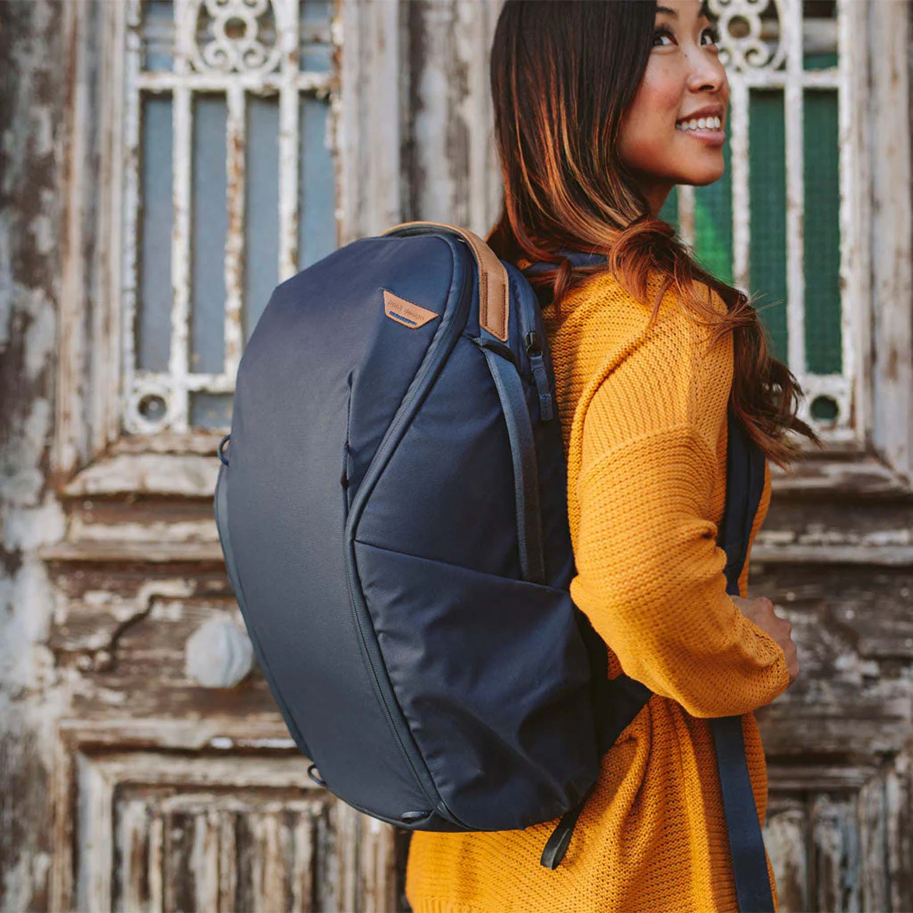 Peak Design Everyday Backpack 20L - Waterproof Camera Backpack with Laptop Compartment | Perfect for Travel, Photography & Daily Commute