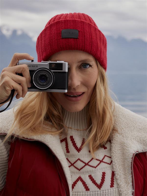 Varley Elva Chunky Rib Beanie - Soft Winter Hat for Women, Warm Red Dahlia Knit Beanie - Perfect for Cold Weather, Outdoor Activities & Casual Style