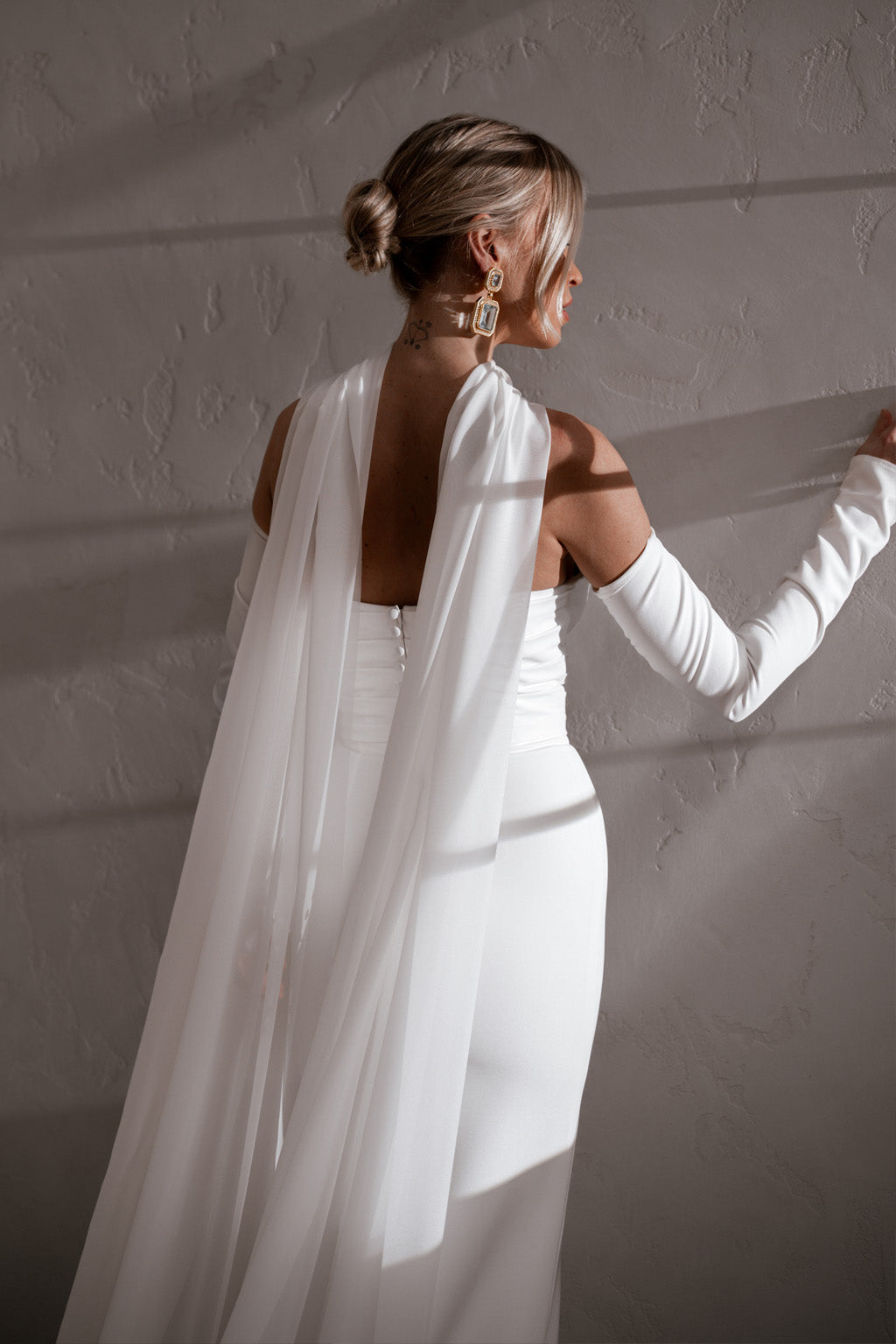 Elegant Chiffon Fabric - Soft, Lightweight & Flowy Material for Dresses, Scarves & Home Decor | Perfect for DIY Sewing, Fashion Design & Wedding Attire