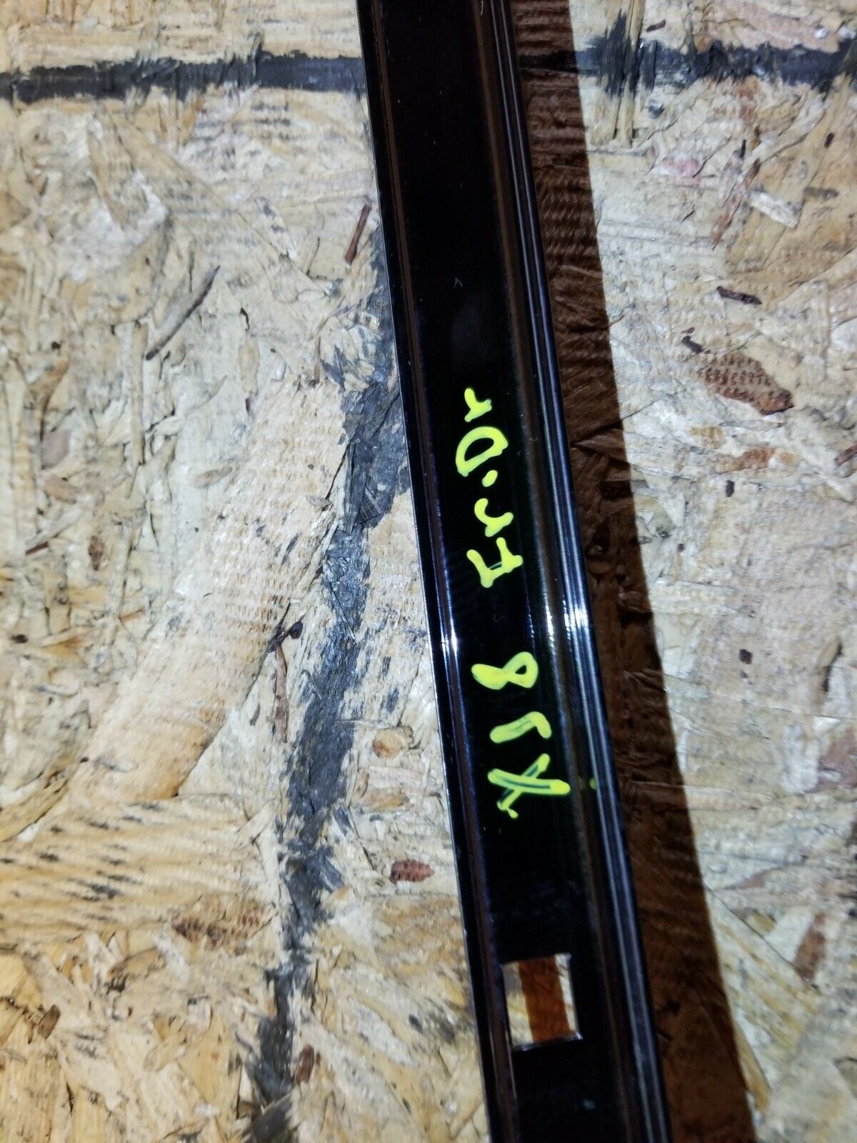 2004-2009 Jaguar XJ8 Front Left Upper Door Window Trim Molding - OEM Replacement Part - Perfect for Car Restoration & Window Seal Repair