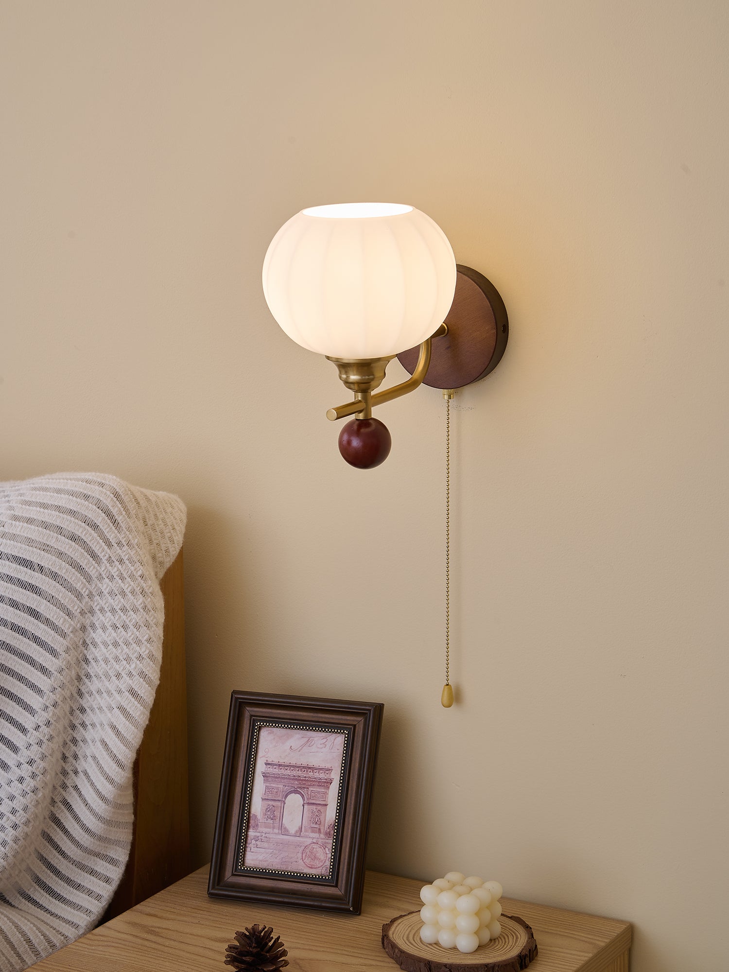 Lumea Crest Wall Lamp - Modern LED Sconce Light Fixture for Bedroom, Living Room, Hallway - Dimmable Indoor Wall Lighting for Home Decor