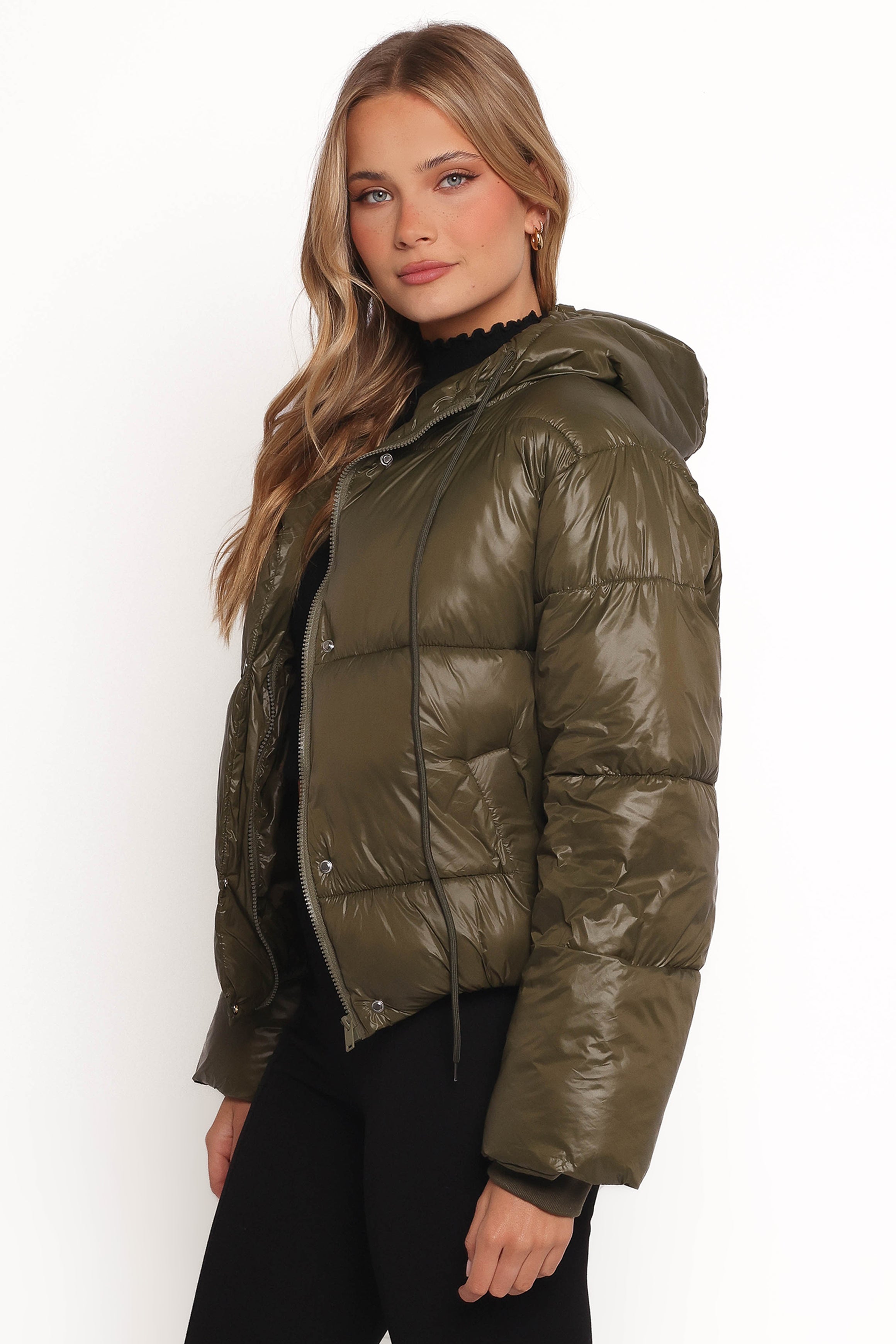 Archie Puffer Jacket - Olive Green Winter Coat for Men & Women | Lightweight Warm Quilted Jacket for Outdoor Activities, Hiking & Casual Wear