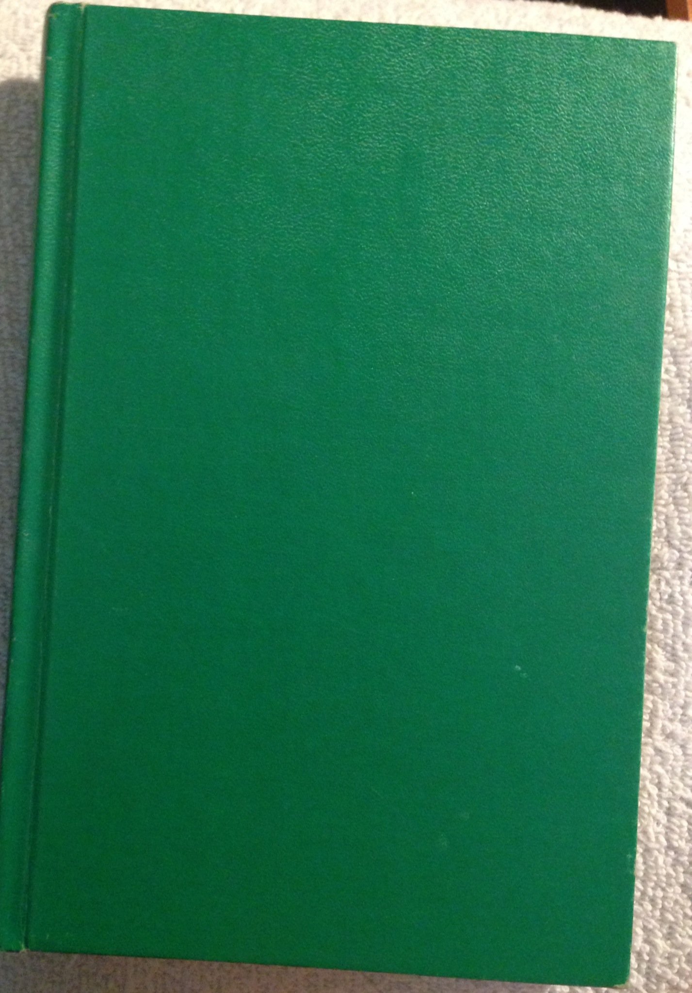 By A Co-Founder of Alcoholics Anonymous: Al-Anon's Twelve Steps and Twelve Traditions Hardcover Book | Recovery Guide for Families & Friends of Alcoholics | Addiction Support & Spiritual Growth Resource