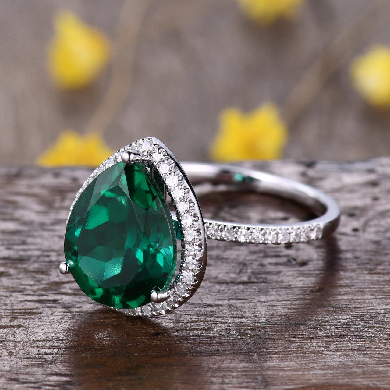 3 Carat Green Emerald Statement Ring - 10x12mm Pear Teardrop Shape Women's Cocktail Ring for Wedding, Party & Special Occasions