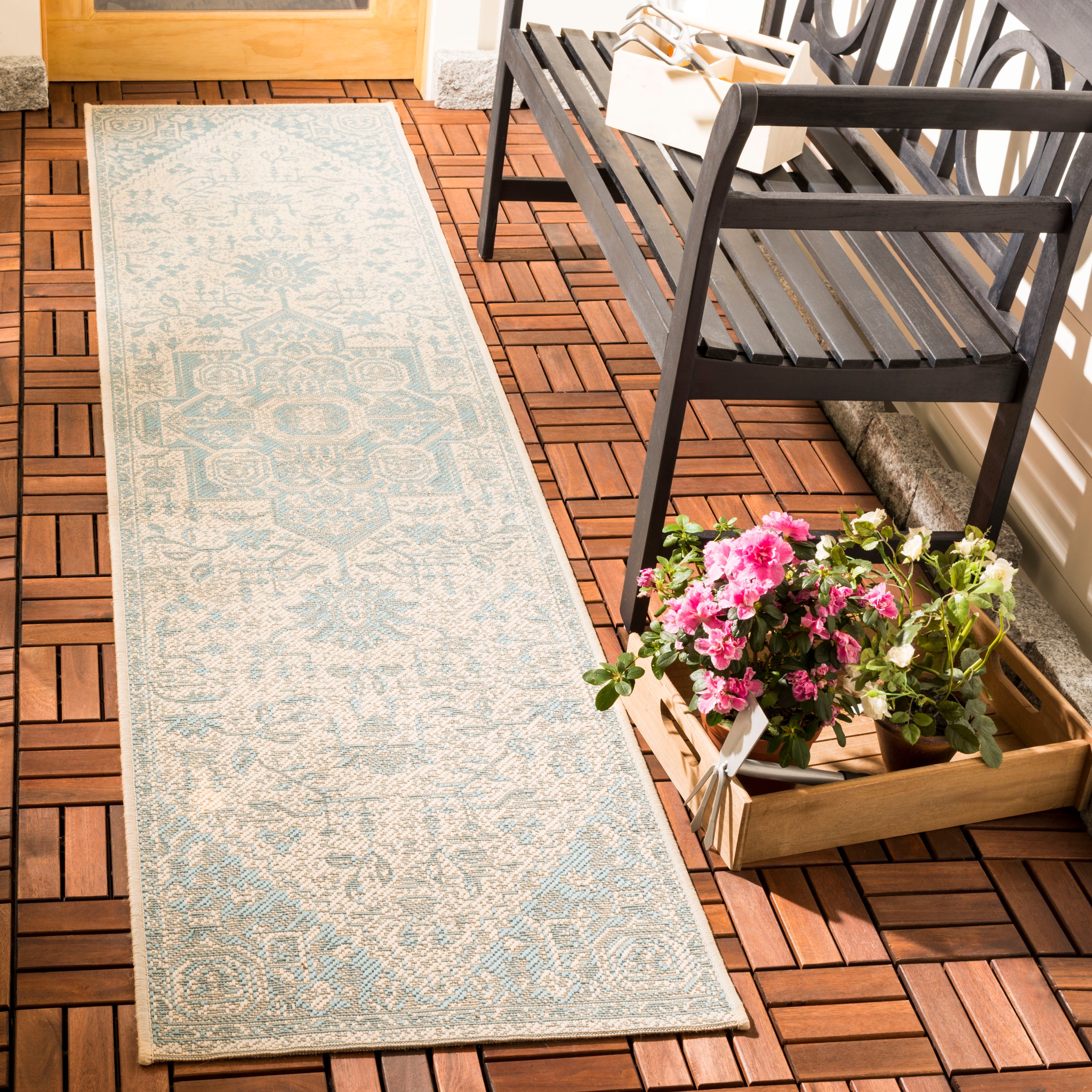 Safavieh BHS138 Beach House 138 Rug - Soft & Durable Indoor/Outdoor Area Rug for Living Room, Bedroom, or Patio Decor