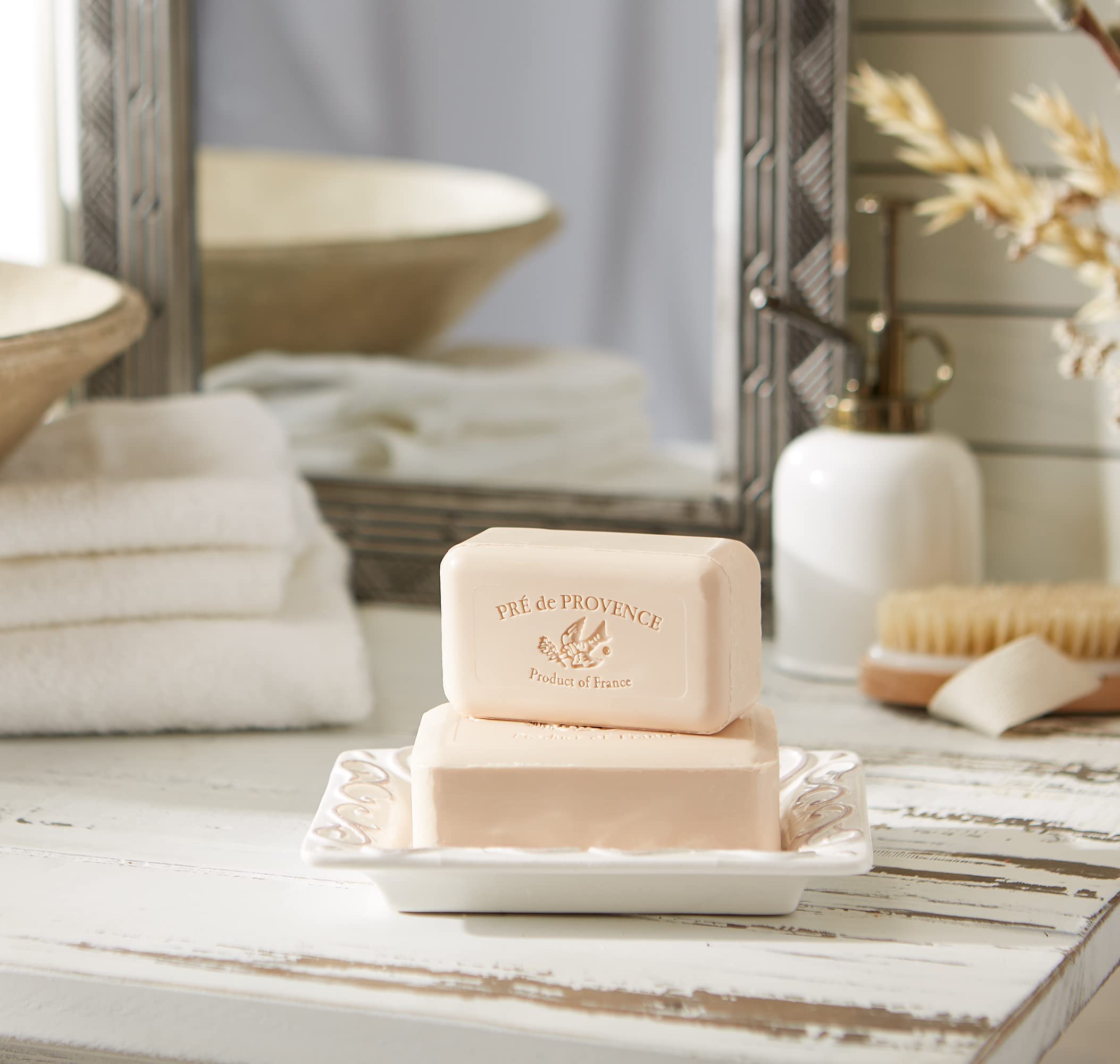 Pre de Provence Artisanal Soap Bar - Natural French Skincare with Organic Shea Butter - Quad Milled for Rich, Smooth & Moisturizing Lather - Coconut Scent - 5.3 oz - Perfect for Spa, Bath & Gift Giving