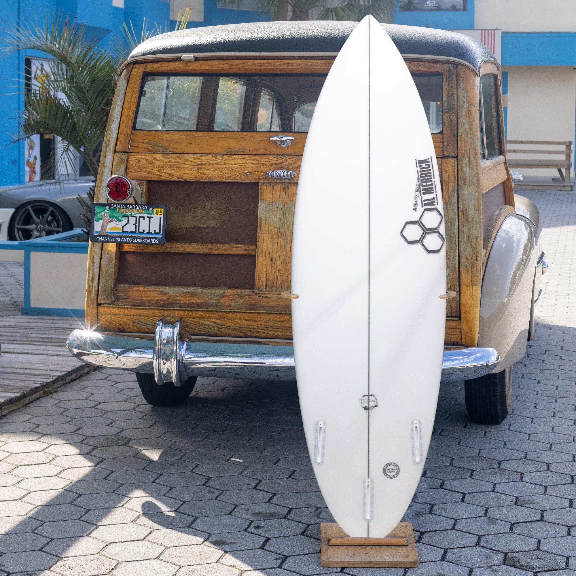 Channel Islands Neckbeard 3 Surfboard 5'8 - High Performance Shortboard for Waves 2-6ft - Futures Fin System - Perfect for Beach Surfing & Coastal Adventures