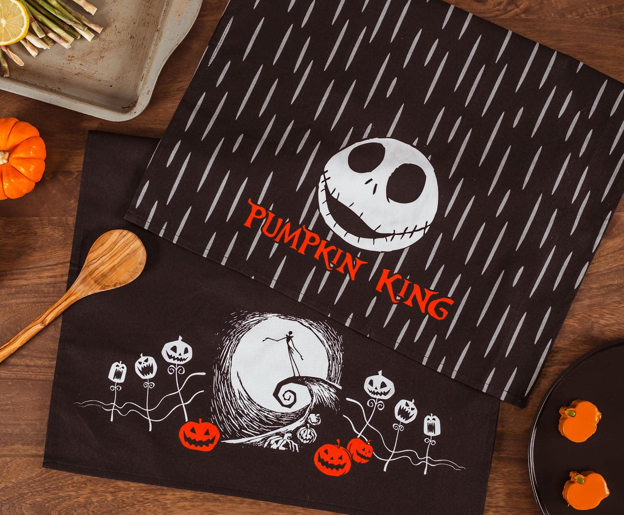 Disney The Nightmare Before Christmas Jack Skellington Black Hand Towels Set of 2 - Quick Dry Absorbent Kitchen Towels for Dishes & Cleaning | Gothic Halloween Home Decor | Perfect for Halloween Parties, Kitchen Use & Gift Giving