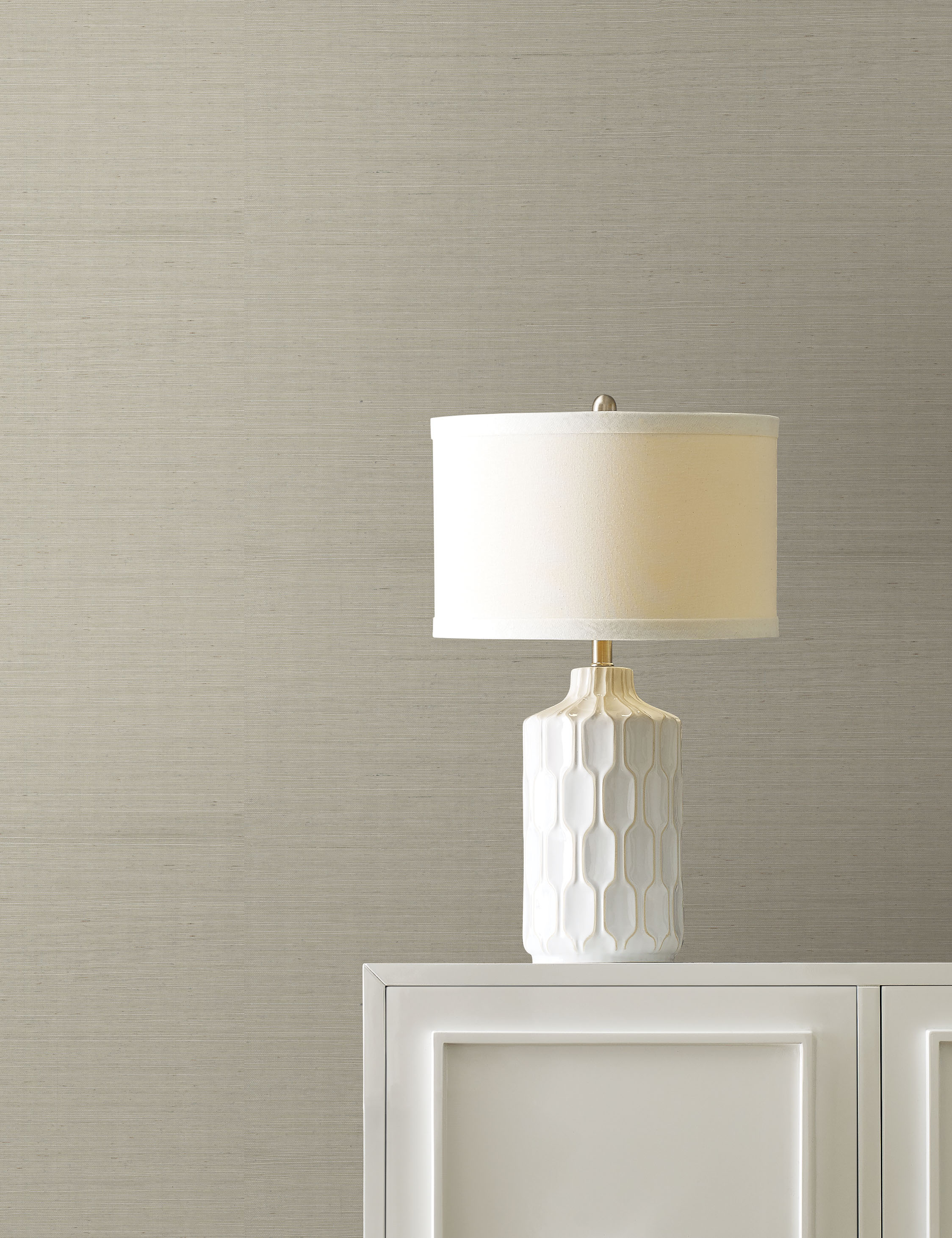 Beale Grasscloth Wallpaper - Natural Textured Wall Covering for Living Room, Bedroom & Office Decor | Eco-Friendly Home Interior Design