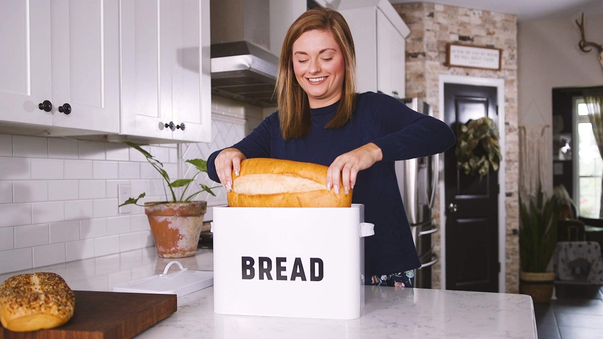 Premium White Metal Bread Box - Airtight Food Storage Container for Kitchen & Pantry Organization | Perfect for Bread, Cookies, Pastries & Baking Supplies | Rustproof & Durable Home Decor Solution