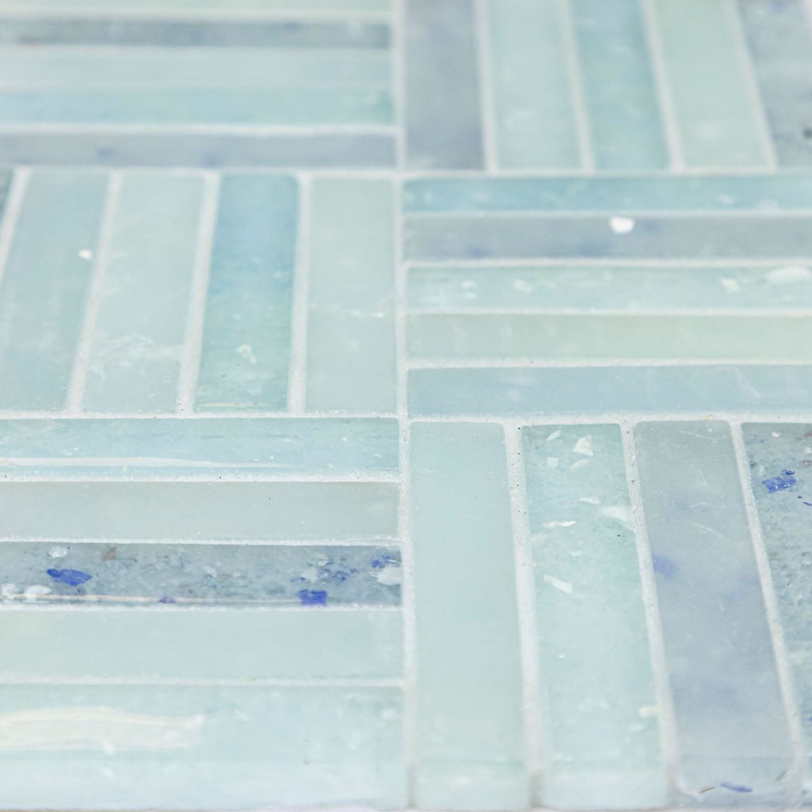 Premium Fluid Stacked Glass Tile B Blend - Elegant Mosaic Backsplash for Kitchen & Bathroom - Perfect for Home Renovation & Interior Design