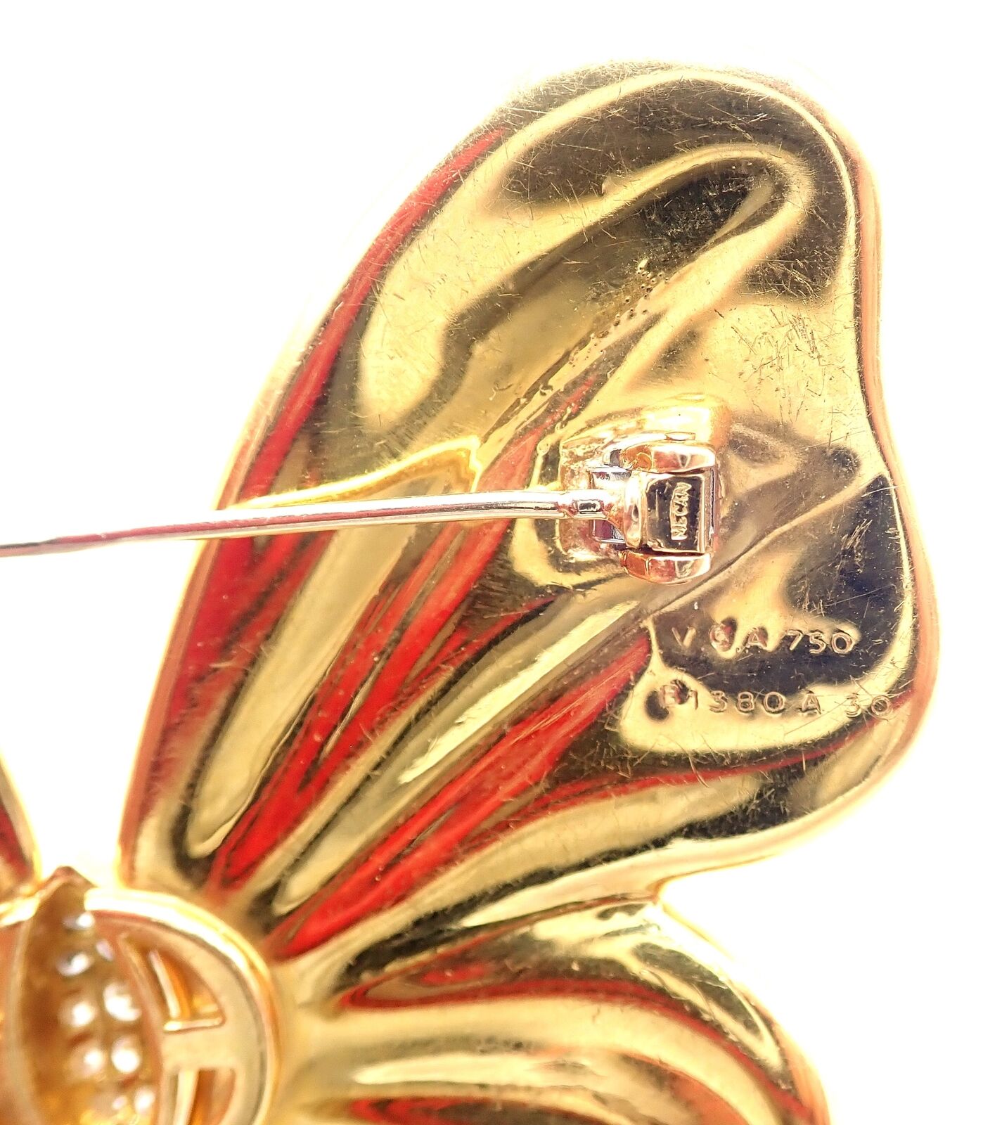 Authentic Van Cleef & Arpels 18k Yellow Gold Extra Large Butterfly Pin Brooch - Luxury Jewelry for Women, Perfect for Special Occasions, Weddings and Gift Giving