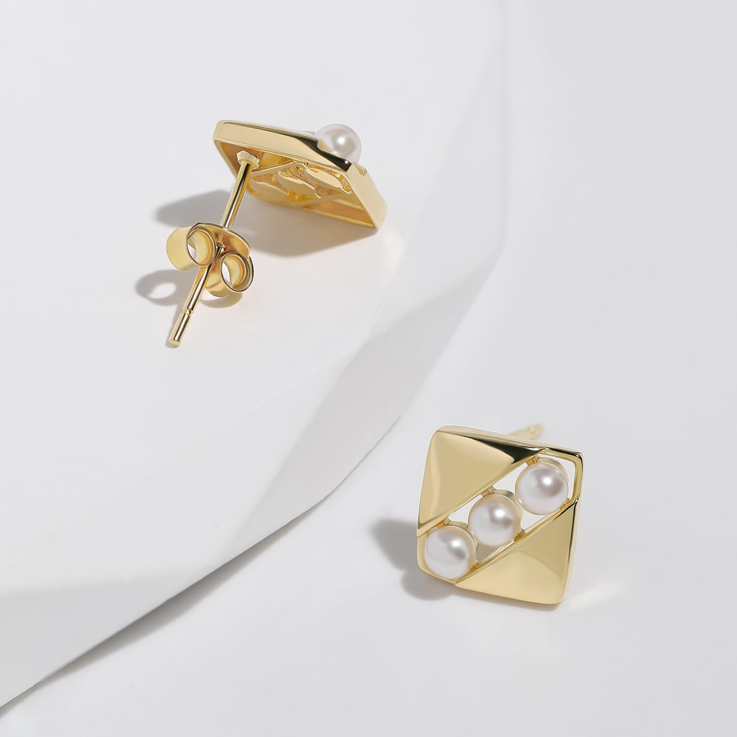 Meissa Gold Earrings for Women - Sterling Silver Stud Earrings with Dainty Pearl Accents | Hypoallergenic Chunky Circle Earrings | Perfect for Weddings, Parties & Everyday Wear
