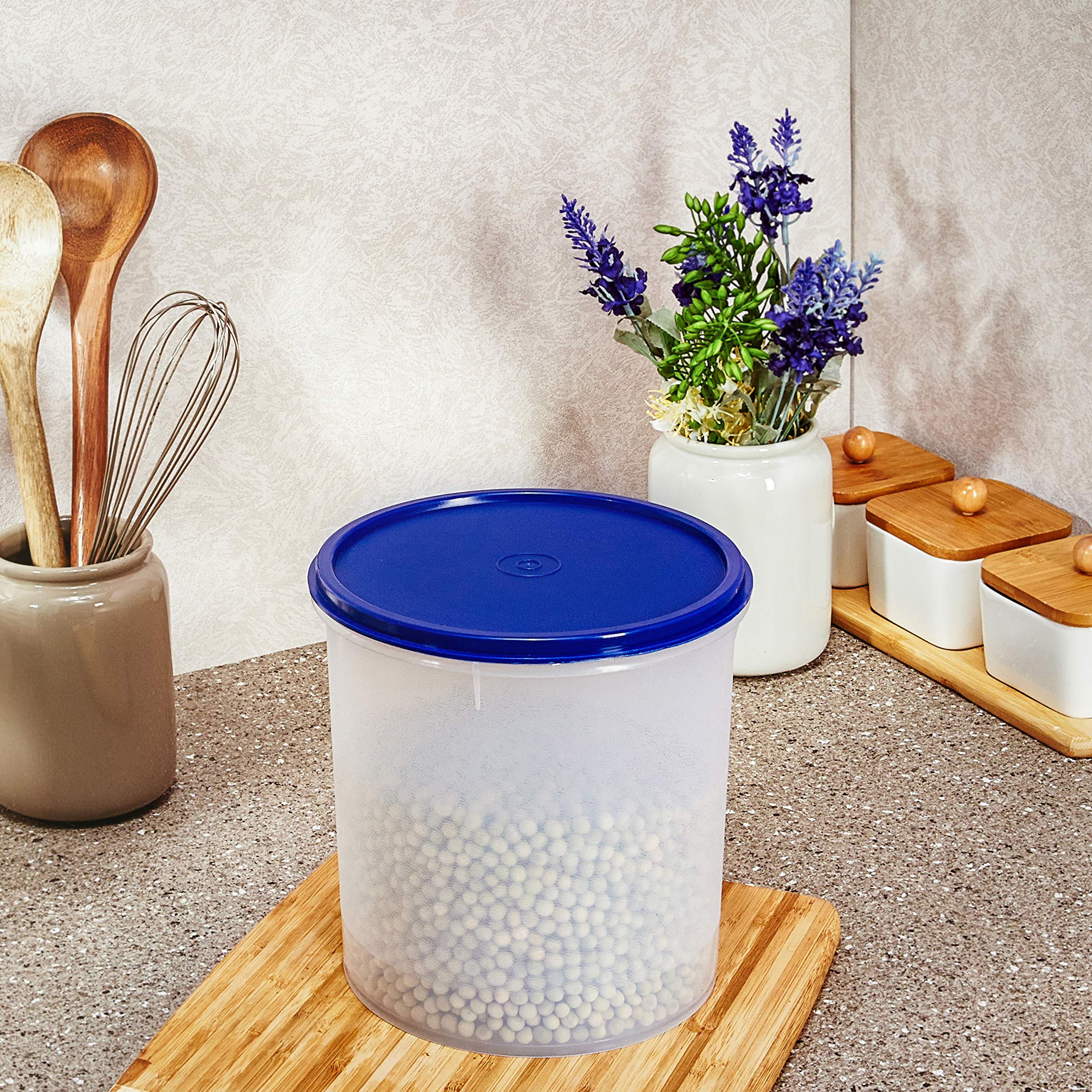 Solimo 3L Round Plastic Food Storage Container with Airtight Lid - BPA-Free, Stackable, Microwave & Dishwasher Safe - Ideal for Meal Prep, Leftovers & Pantry Organization (Blue)