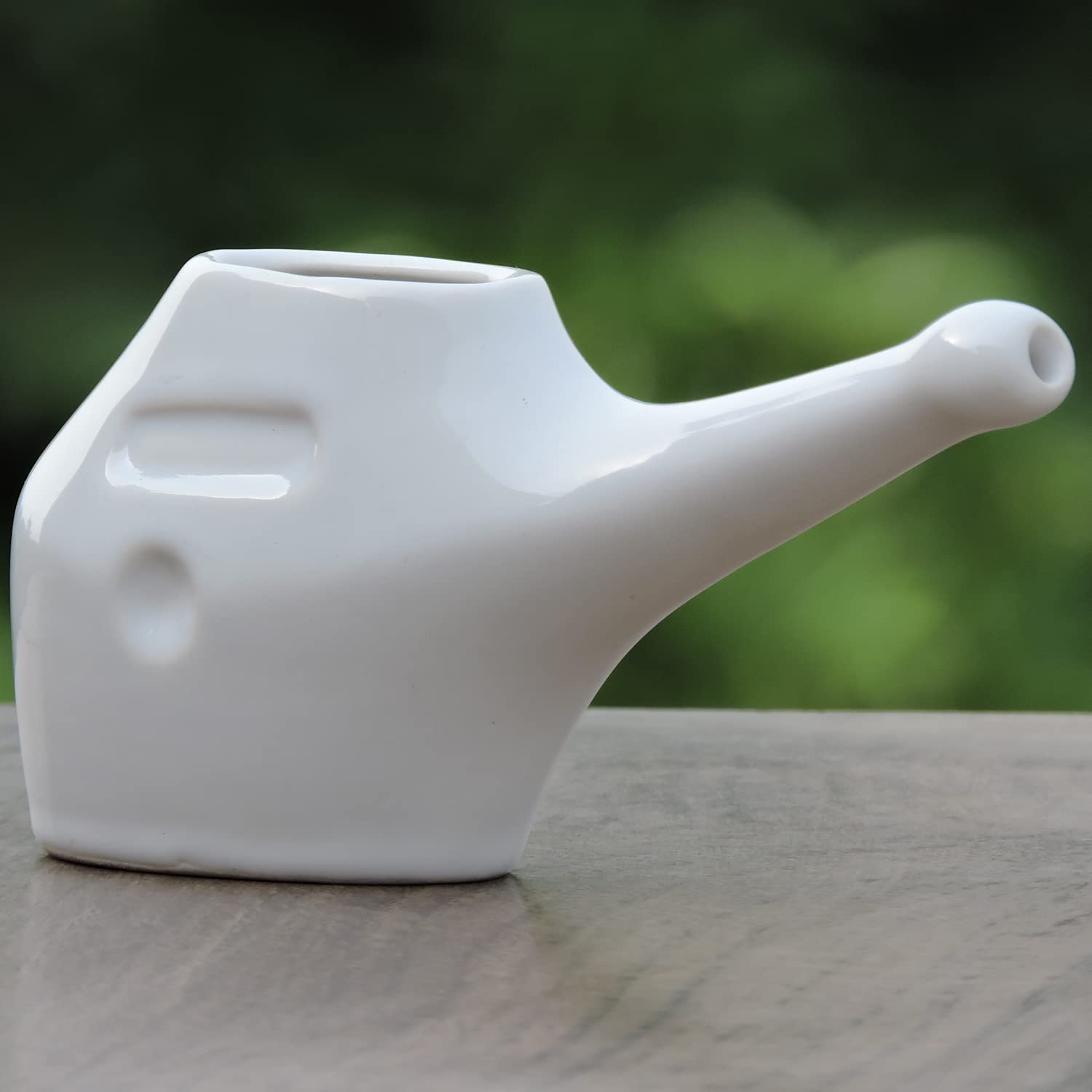 HealthGoodsIn Ceramic Neti Pot for Nasal Cleansing - Sinus Rinse Kit with 5 Sachets Neti Salt & 2 Silicone Tips (White) - Perfect for Allergy Relief, Cold & Flu Season, Yoga & Travel