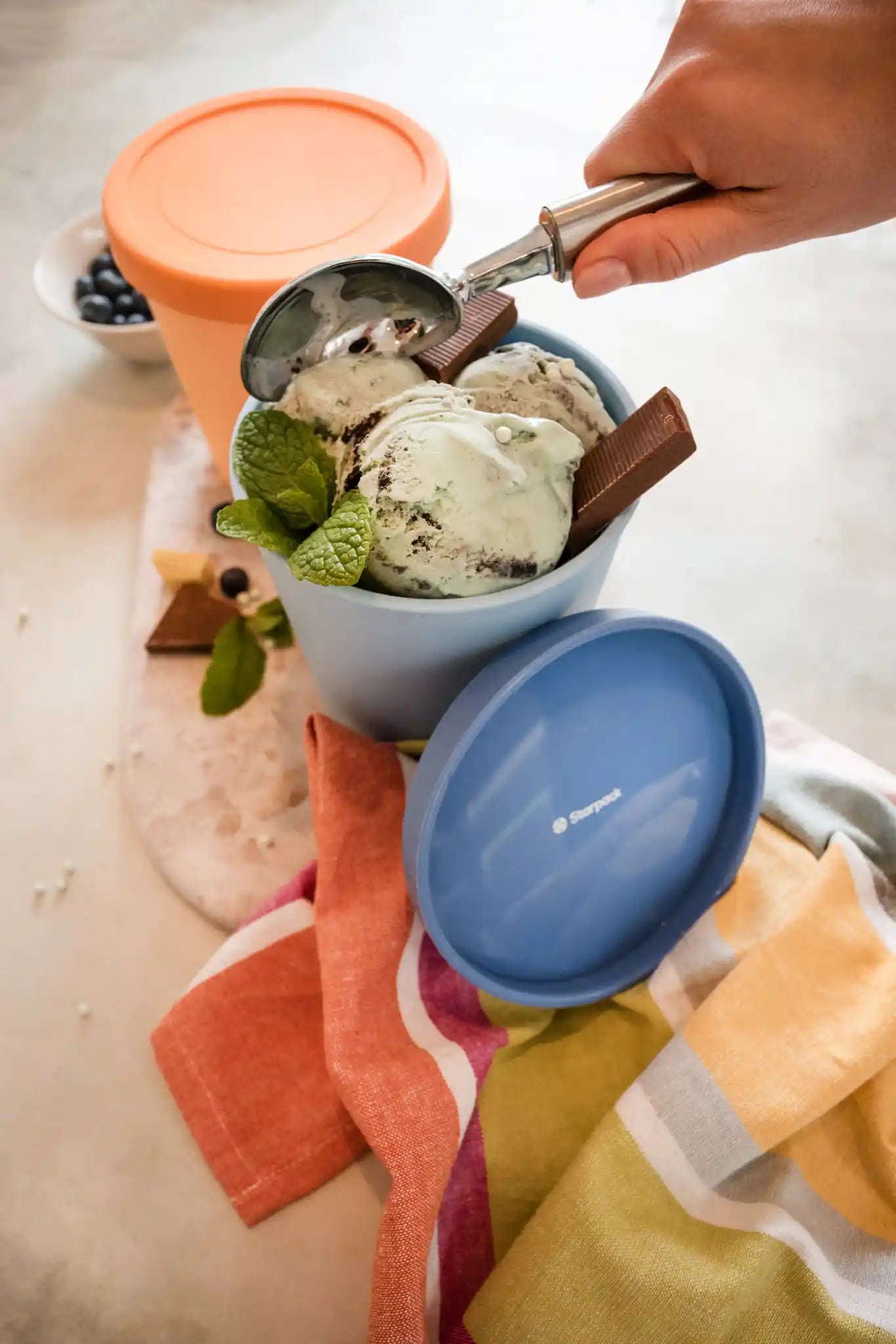 4-Piece Silicone Mixed Lid Set - Airtight & Leakproof for Food Storage - Perfect for Meal Prep, Leftovers & Freezing