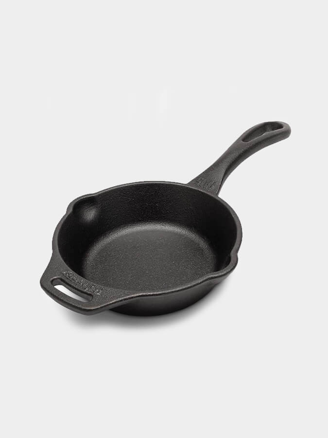 Petromax Cast Iron Fire Skillet with Removable Handle - Perfect for Camping, Grilling & Outdoor Cooking