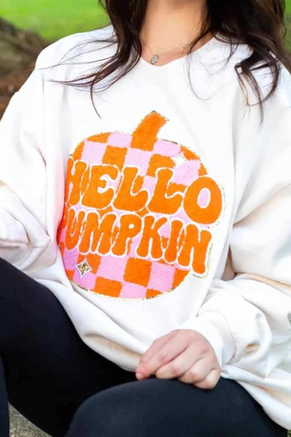 Stylish Long Sleeve Graphic Sweatshirt for Women - Trendy Pullover with Unique Prints - Perfect for Casual Wear, Street Fashion & Fall Outfits