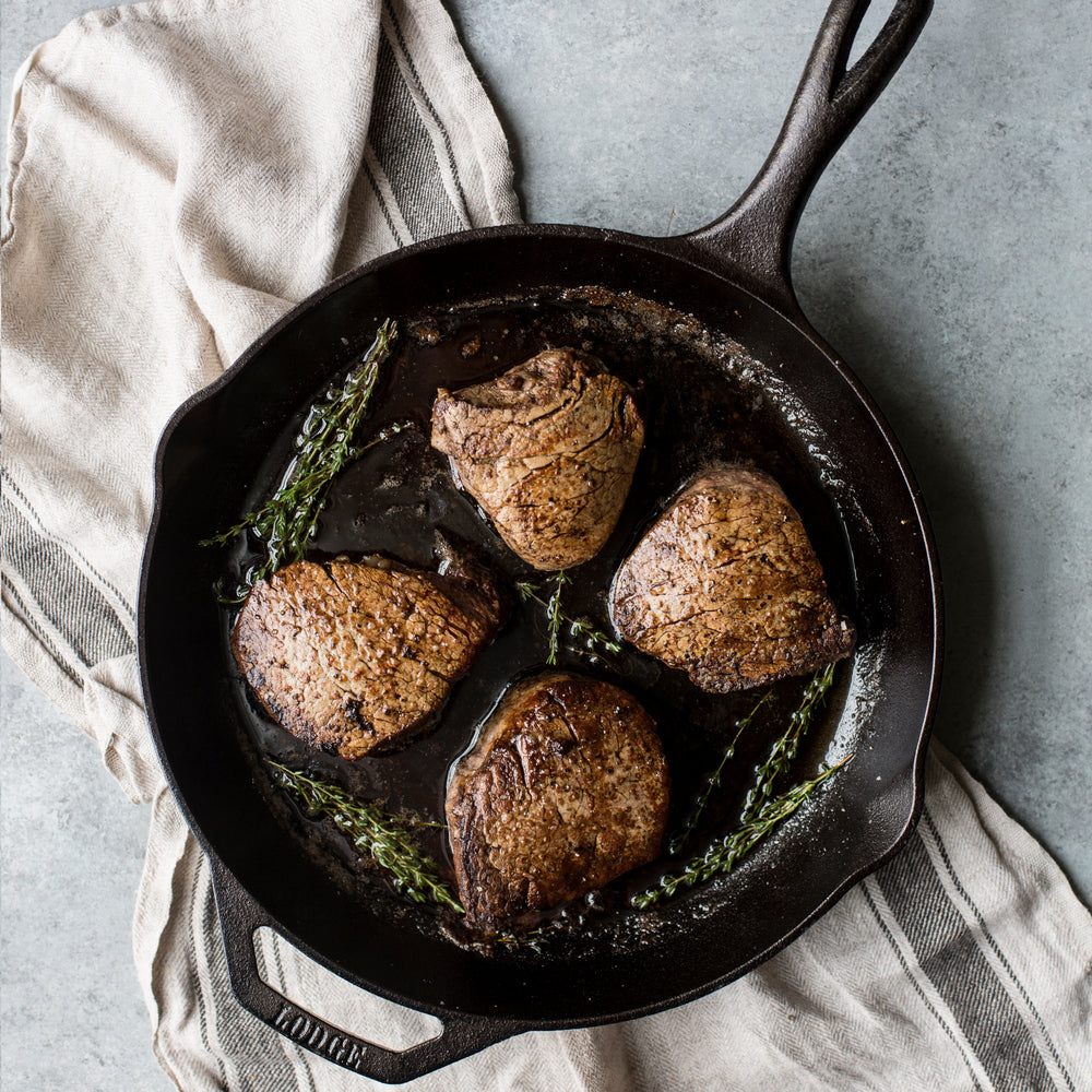 Cast Iron CHEF COLLECTION 30cm Skillet - Premium Pre-Seasoned Cookware for Frying, Searing & Baking - Perfect for Stovetop, Oven & Outdoor Cooking