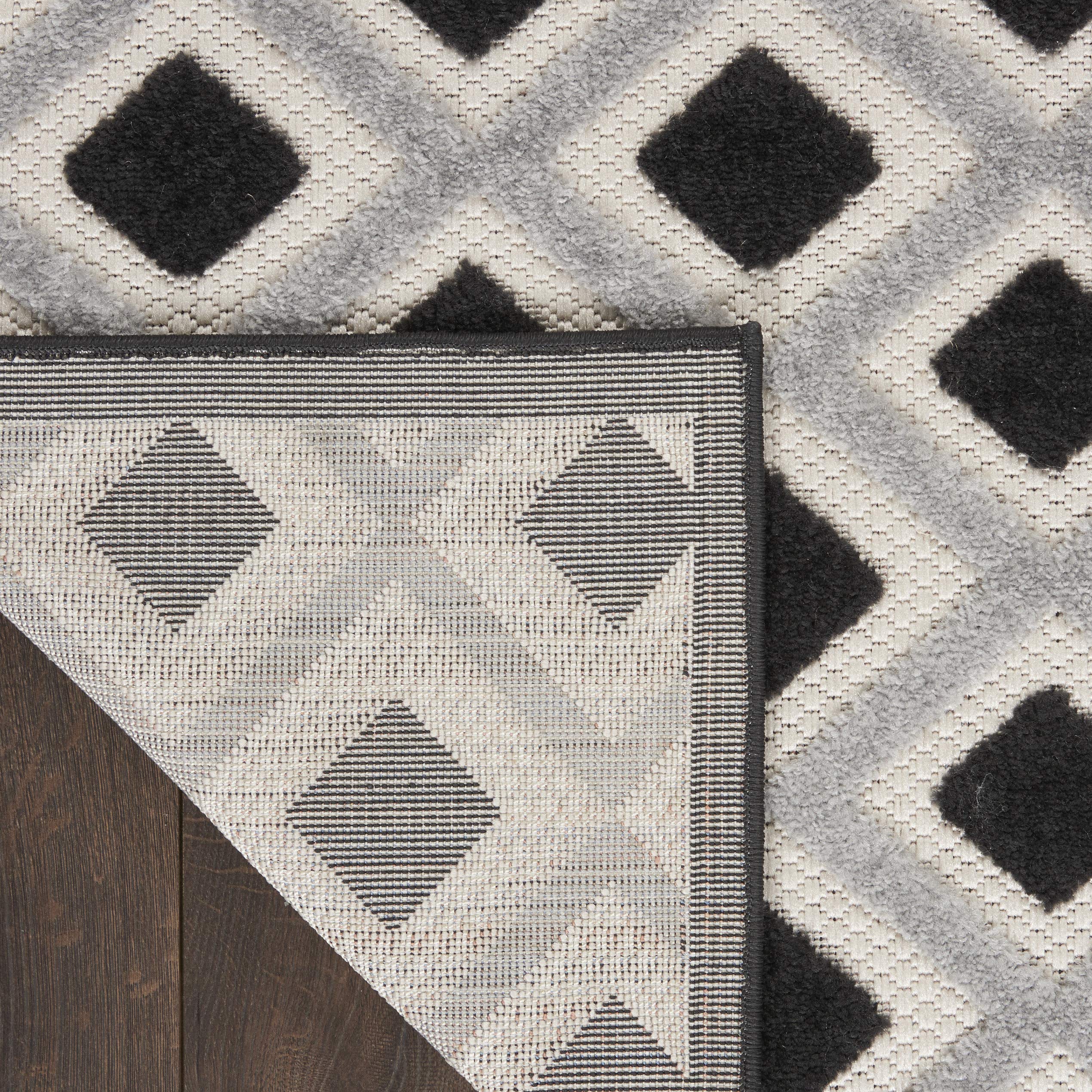 Nourison Aloha Geometric Black & White Indoor/Outdoor Area Rug - 2'3