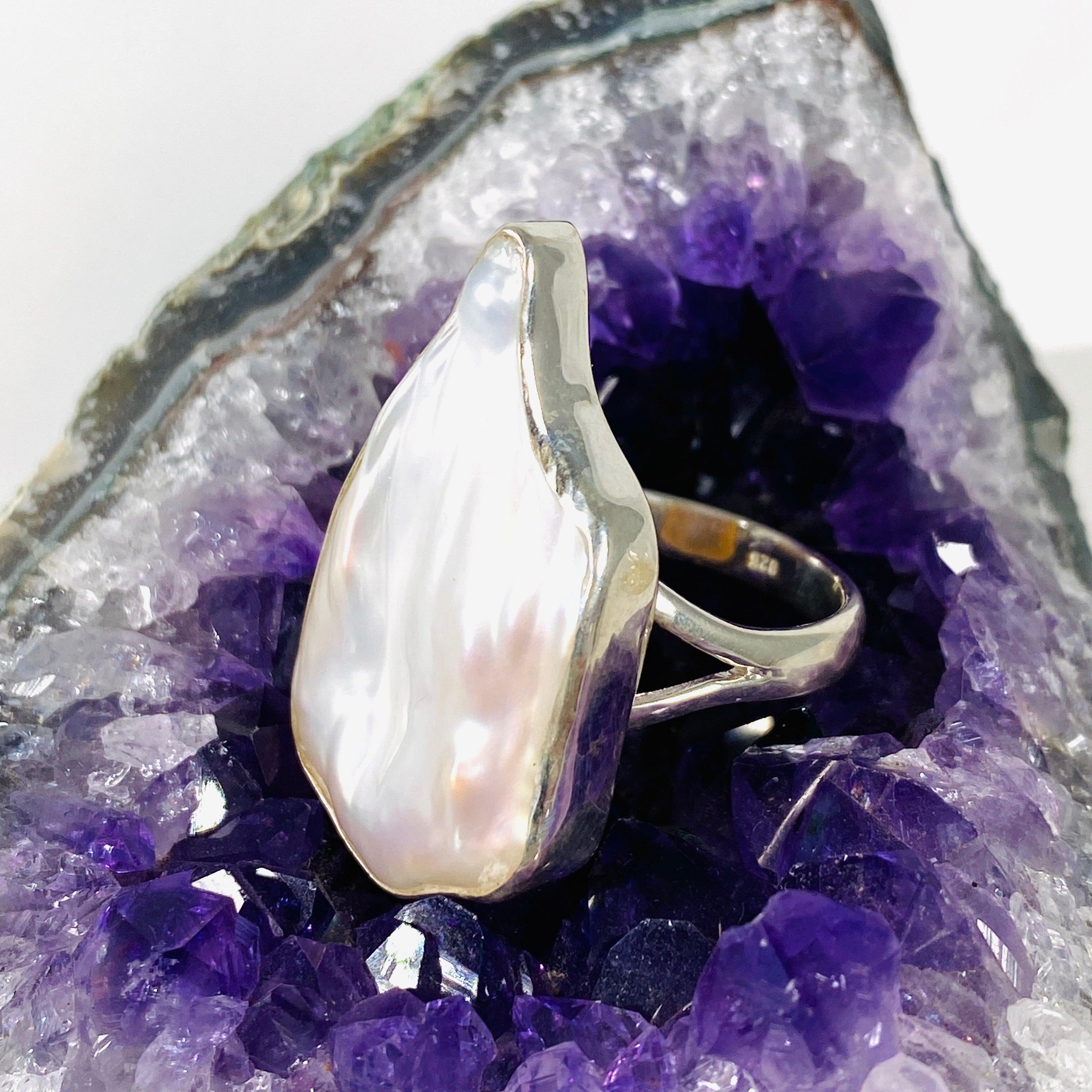 10K Gold Pearl Ring KRGJ2933 - Elegant Jewelry for Women, Perfect for Weddings, Anniversaries & Special Occasions