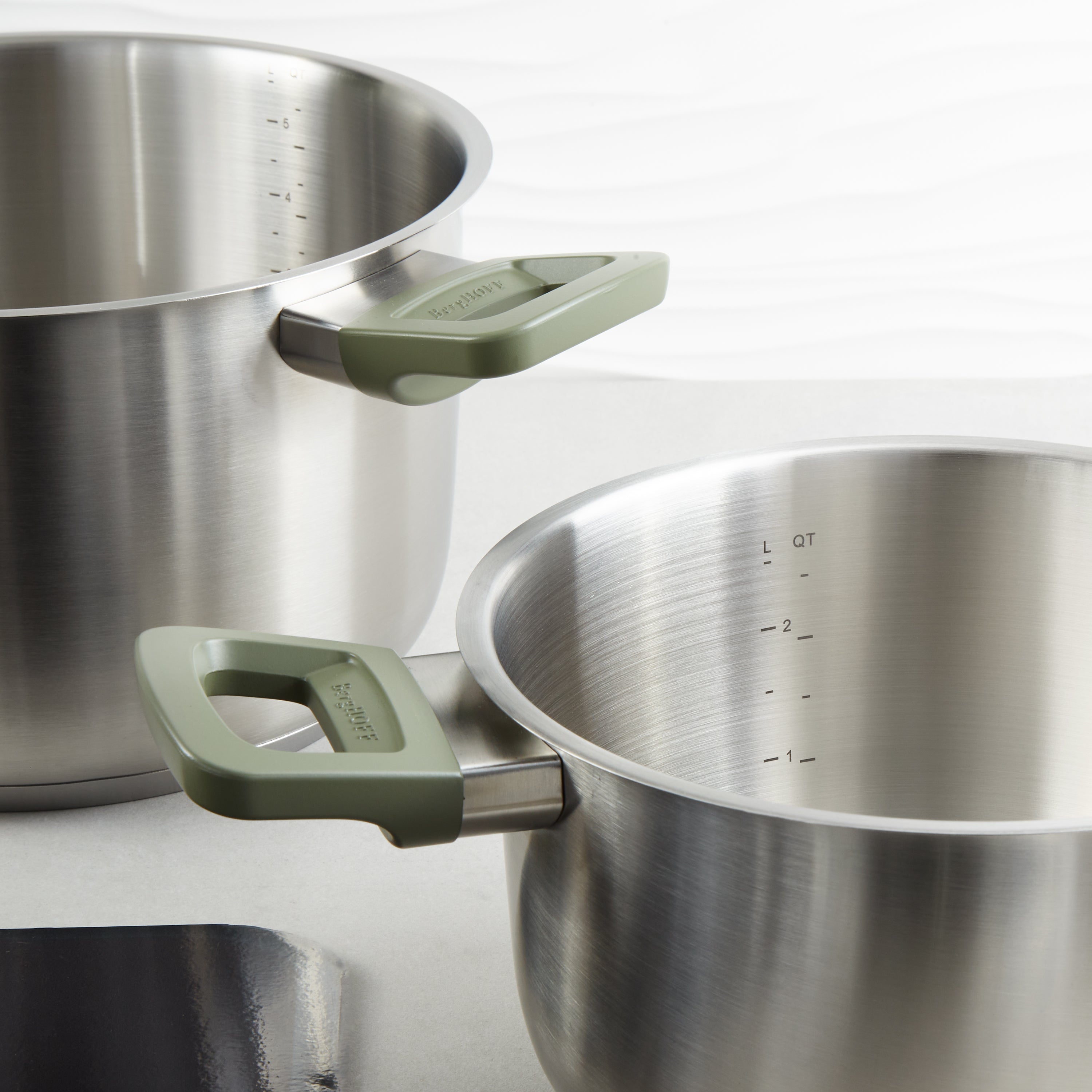 BergHOFF Leo Bolt 8-Piece Recycled Stainless Steel Cookware Set - Eco-Friendly Nonstick Pots & Pans for Induction Cooking | Perfect for Home Kitchen, Restaurant & Camping Use