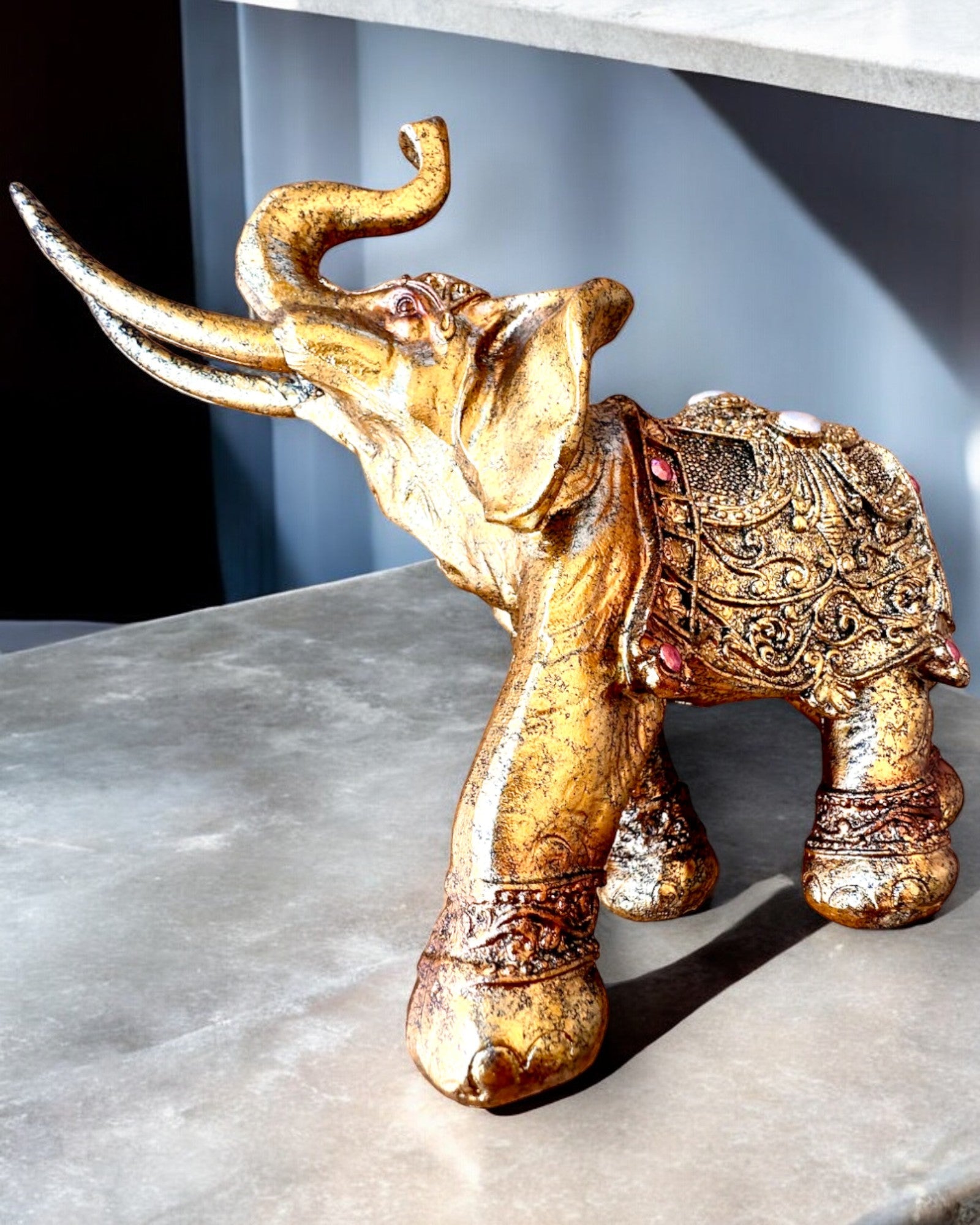 Royal Elephant Statue with Custom Engraving - Elegant Luxury Home Decor & Personalized Gift for Weddings, Anniversaries & Special Occasions
