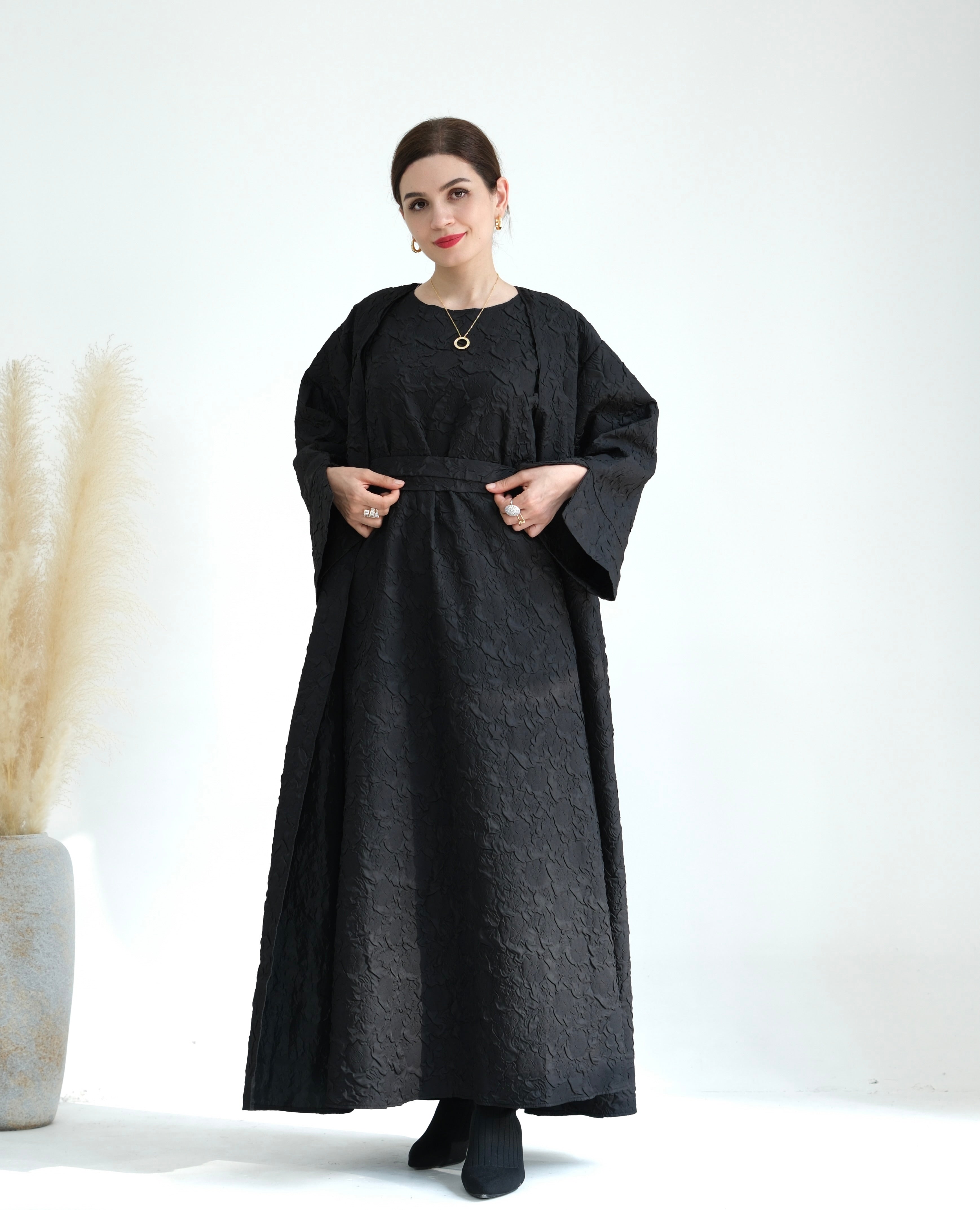 Elegant Black Eva Textured Abaya Set - Modest Islamic Dress for Women | Perfect for Prayer, Eid, and Special Occasions