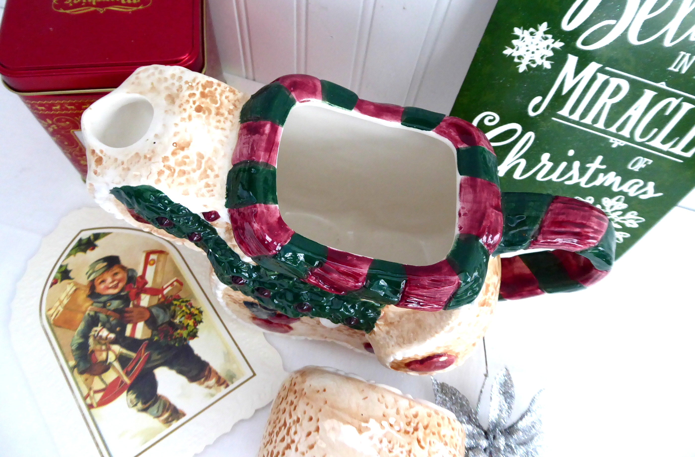 Large Hand-Painted Christmas Gingerbread Boy Ceramic Teapot - Holiday Gift for Tea Lovers, Perfect for Festive Gatherings & Cozy Winter Evenings