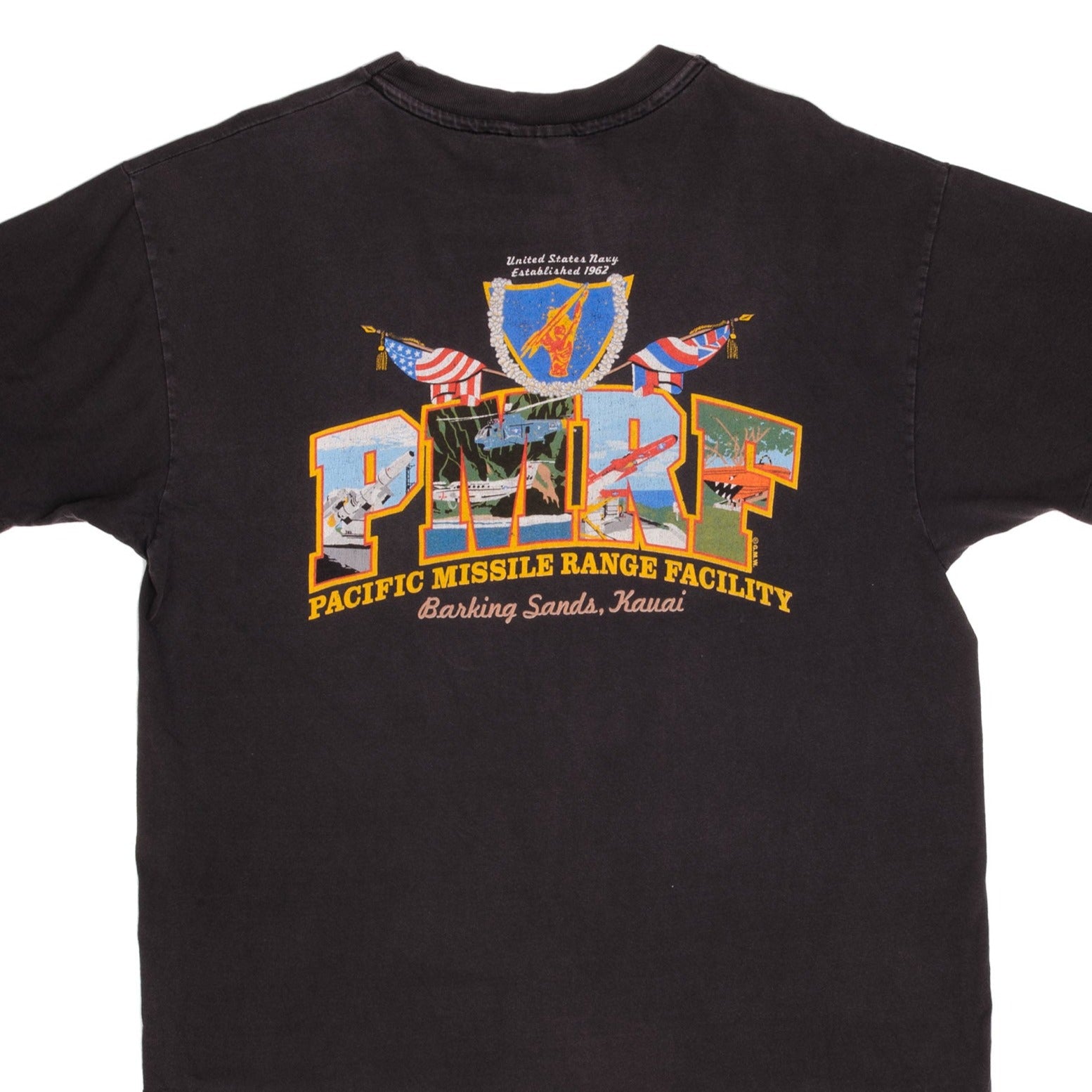 Vintage 1990s US Navy Hawaii T-Shirt - XL Size, Made in USA - Retro Military Style Tee for Casual Wear & Vintage Collectors